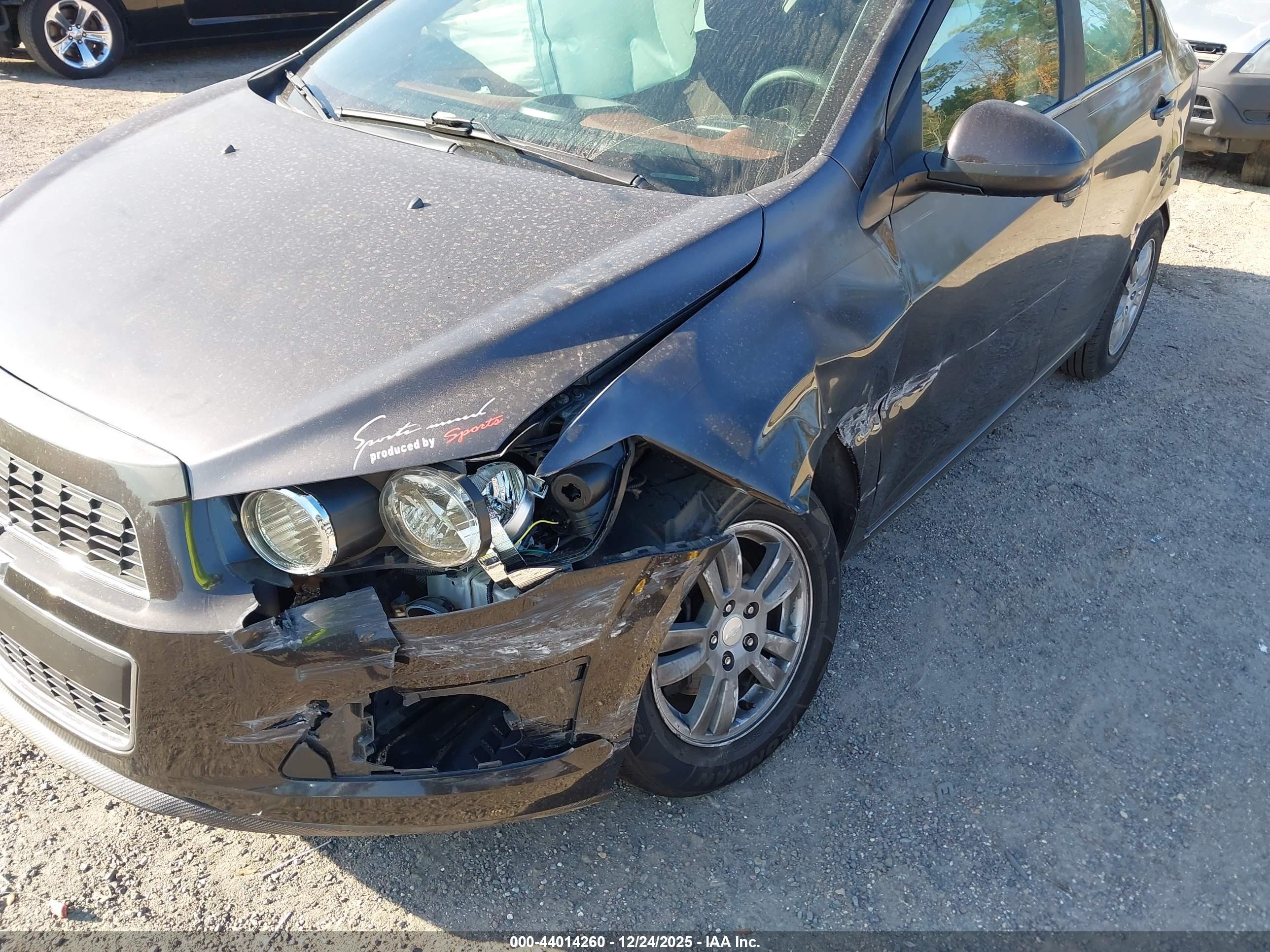 CHEVROLET SONIC image 6