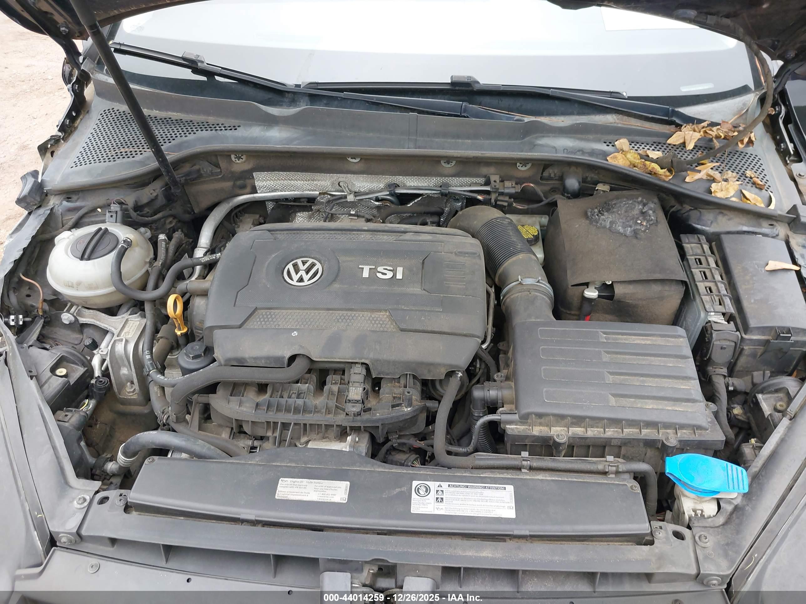 VOLKSWAGEN GOLF image 10