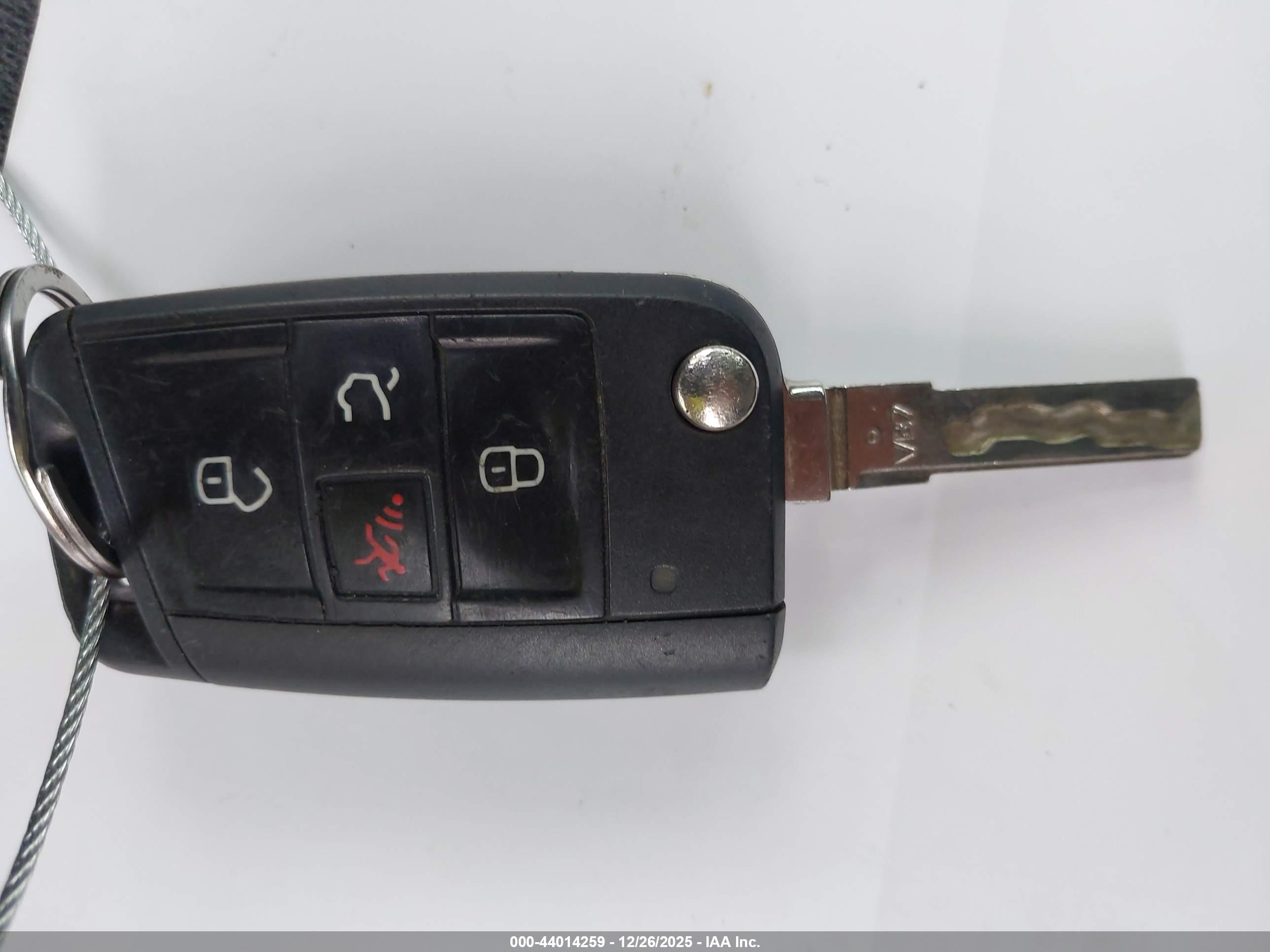 VOLKSWAGEN GOLF image 11