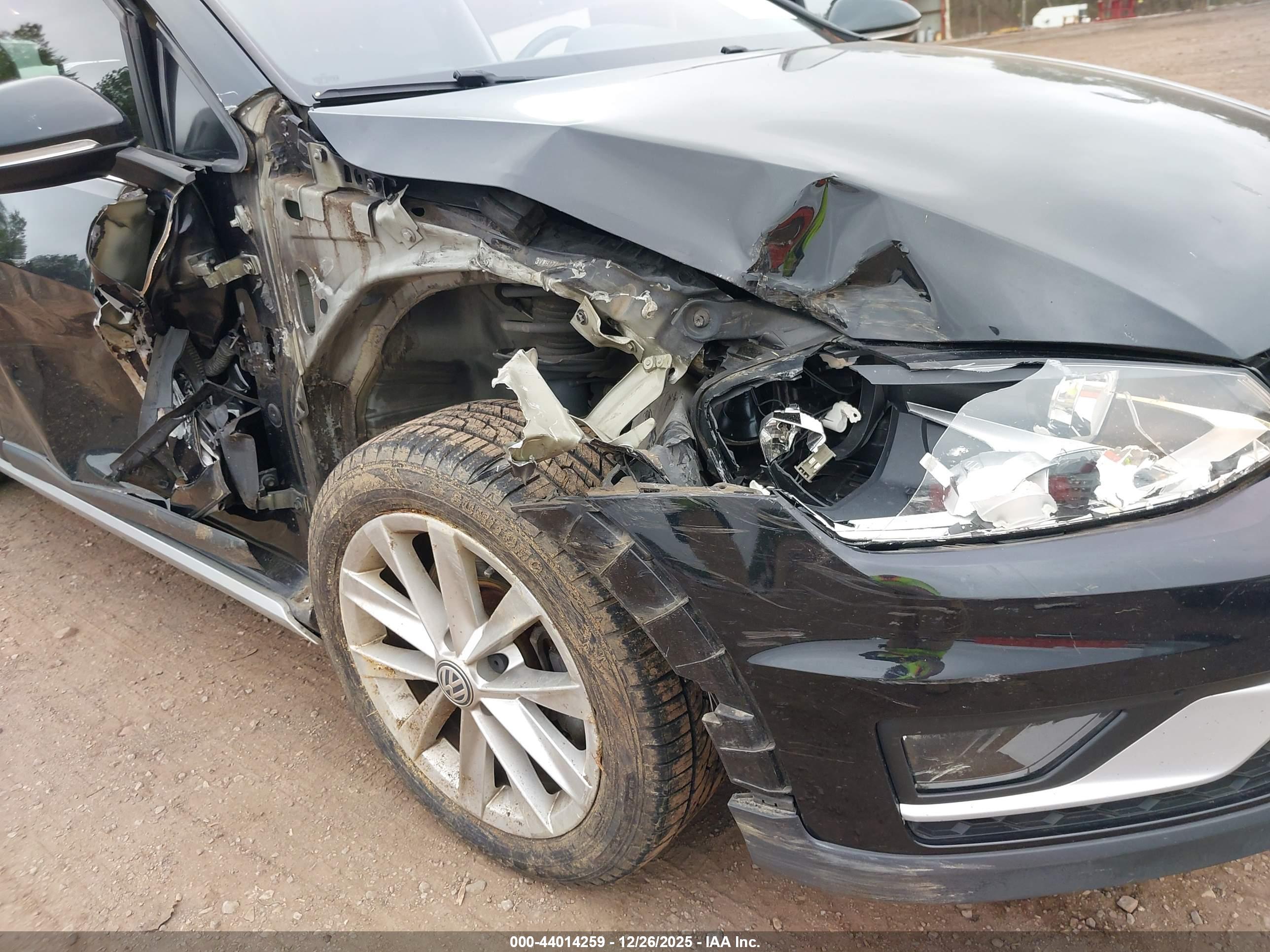 VOLKSWAGEN GOLF image 6