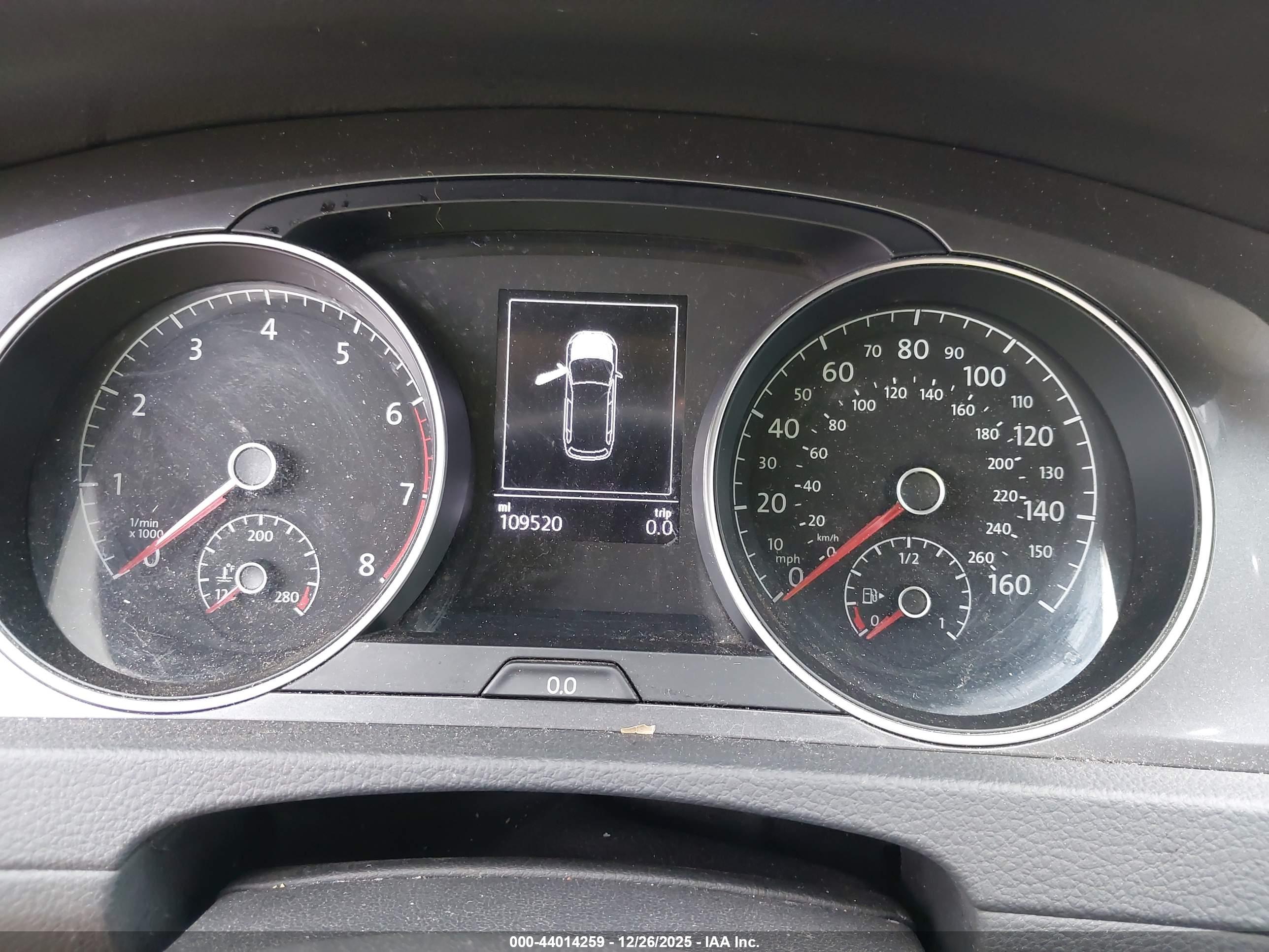 VOLKSWAGEN GOLF image 7