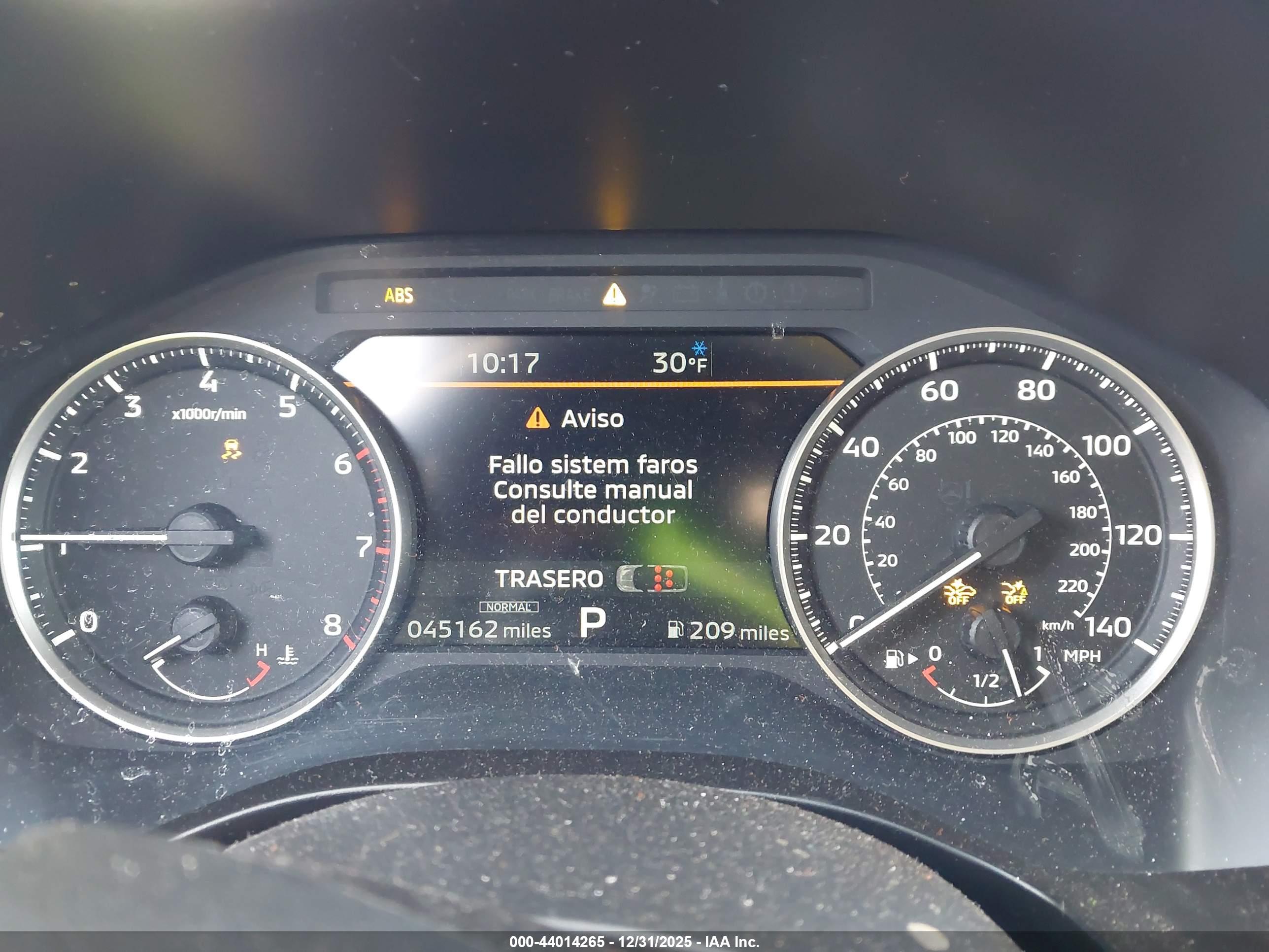 MITSUBISHI OUTLANDER image 7