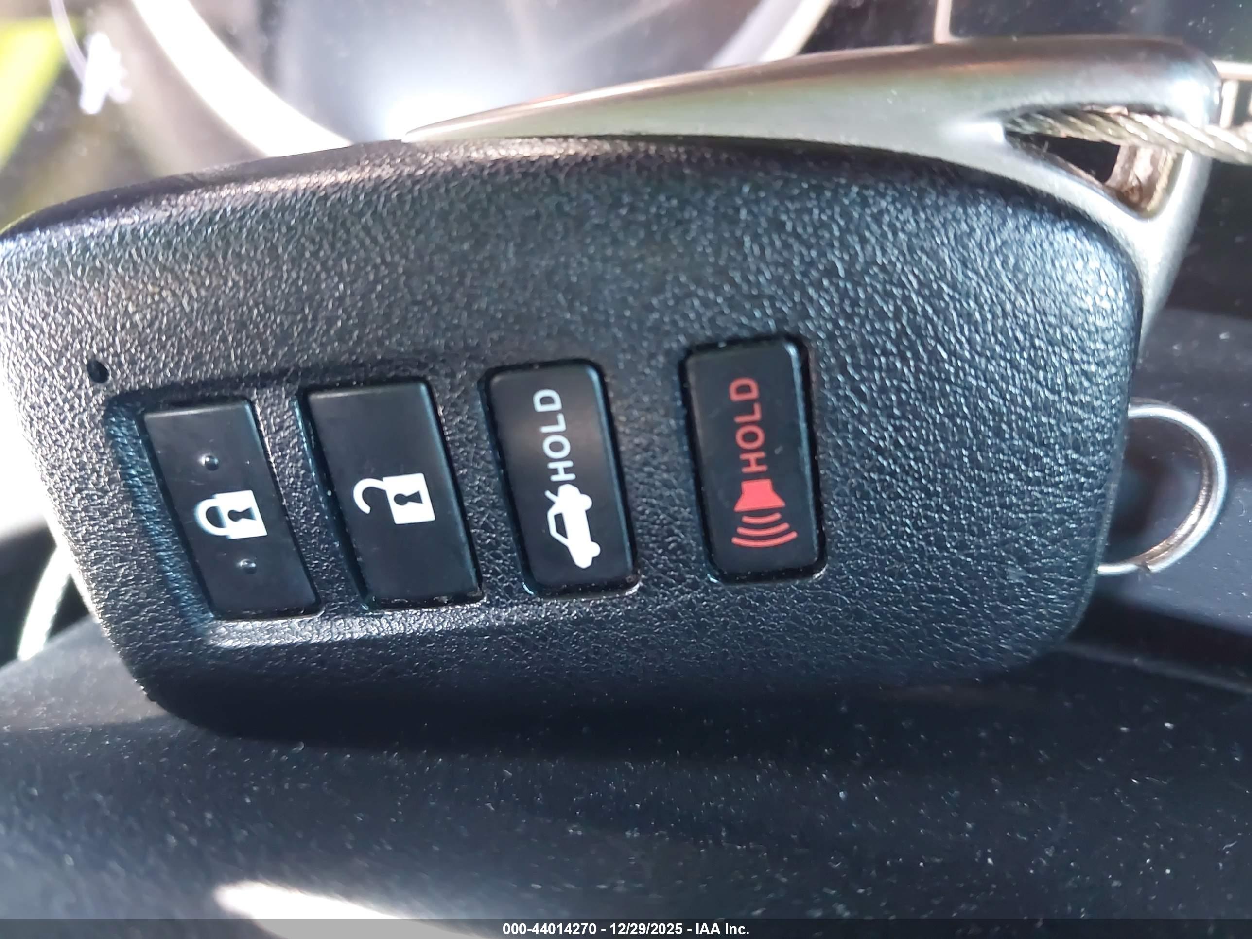 LEXUS IS image 11