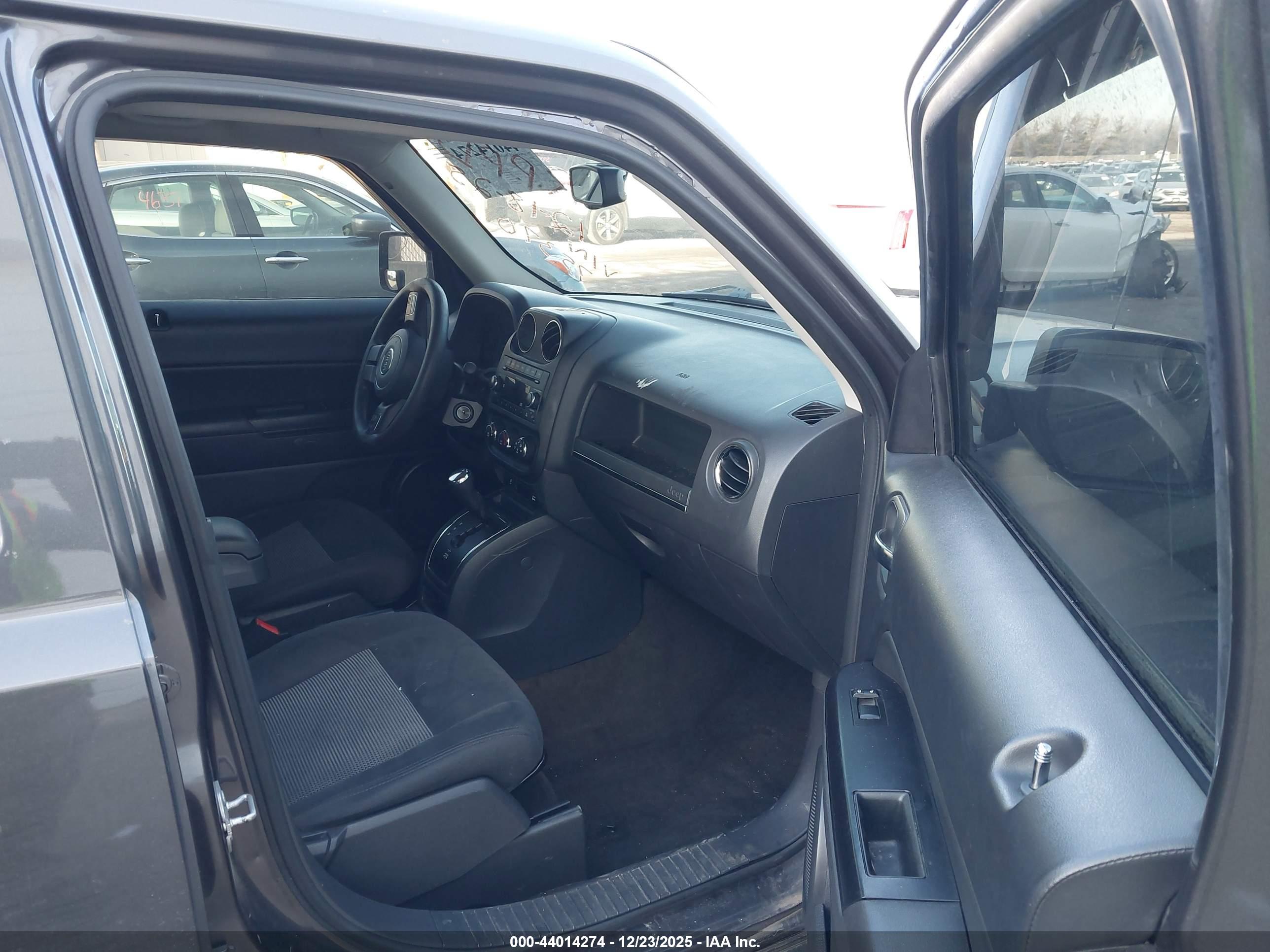 JEEP PATRIOT image 5
