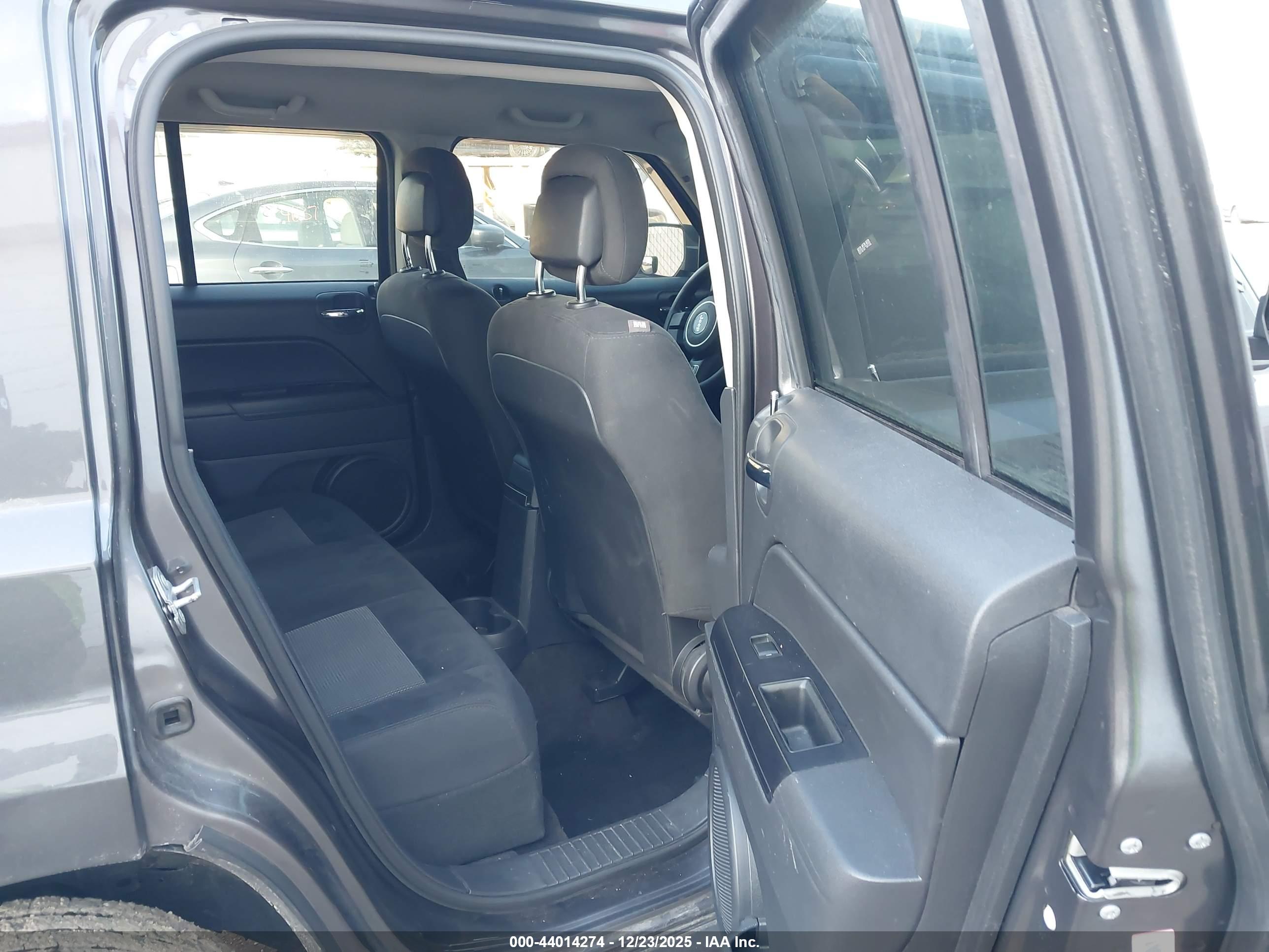 JEEP PATRIOT image 8