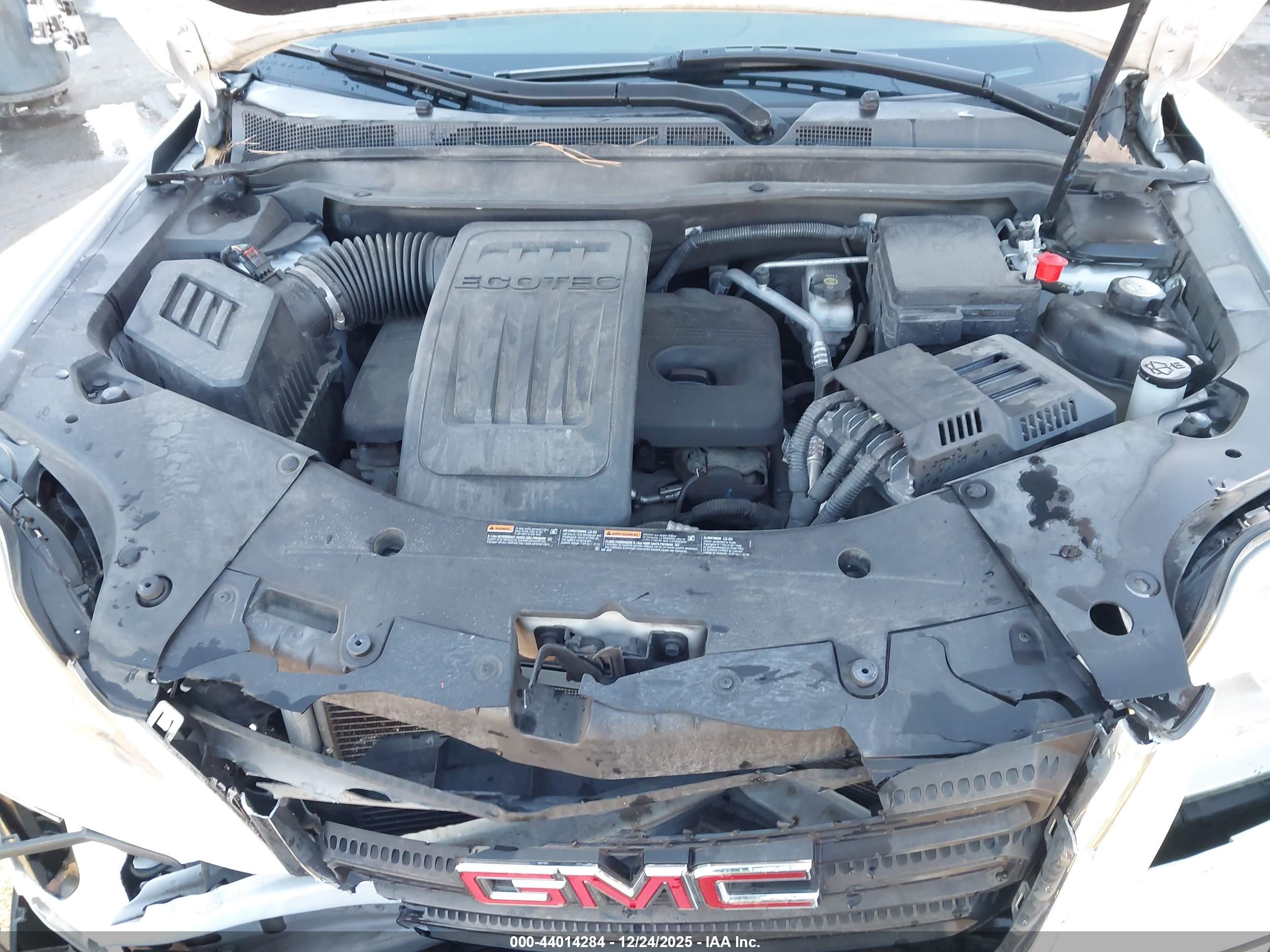 GMC TERRAIN image 10