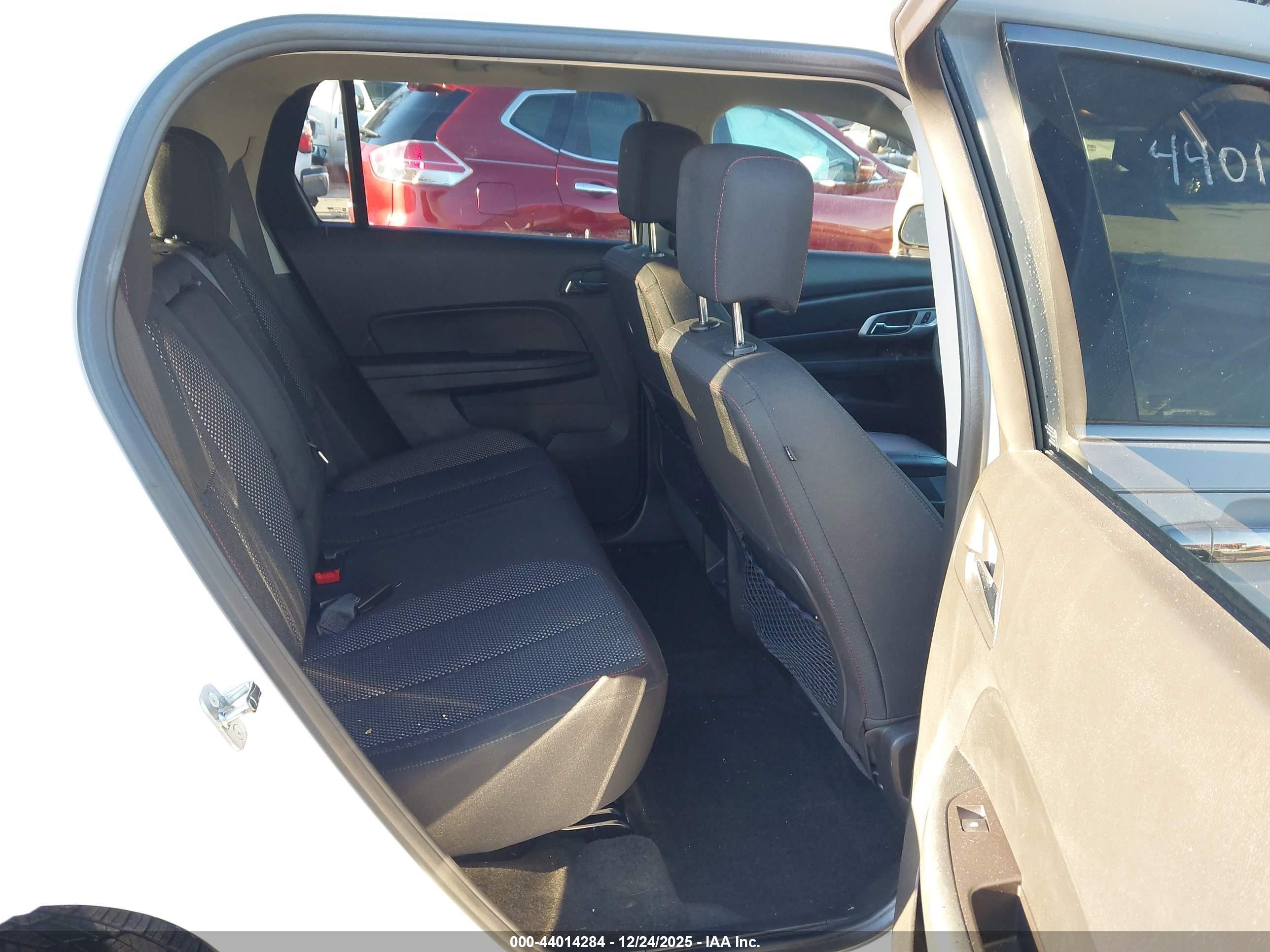 GMC TERRAIN image 8
