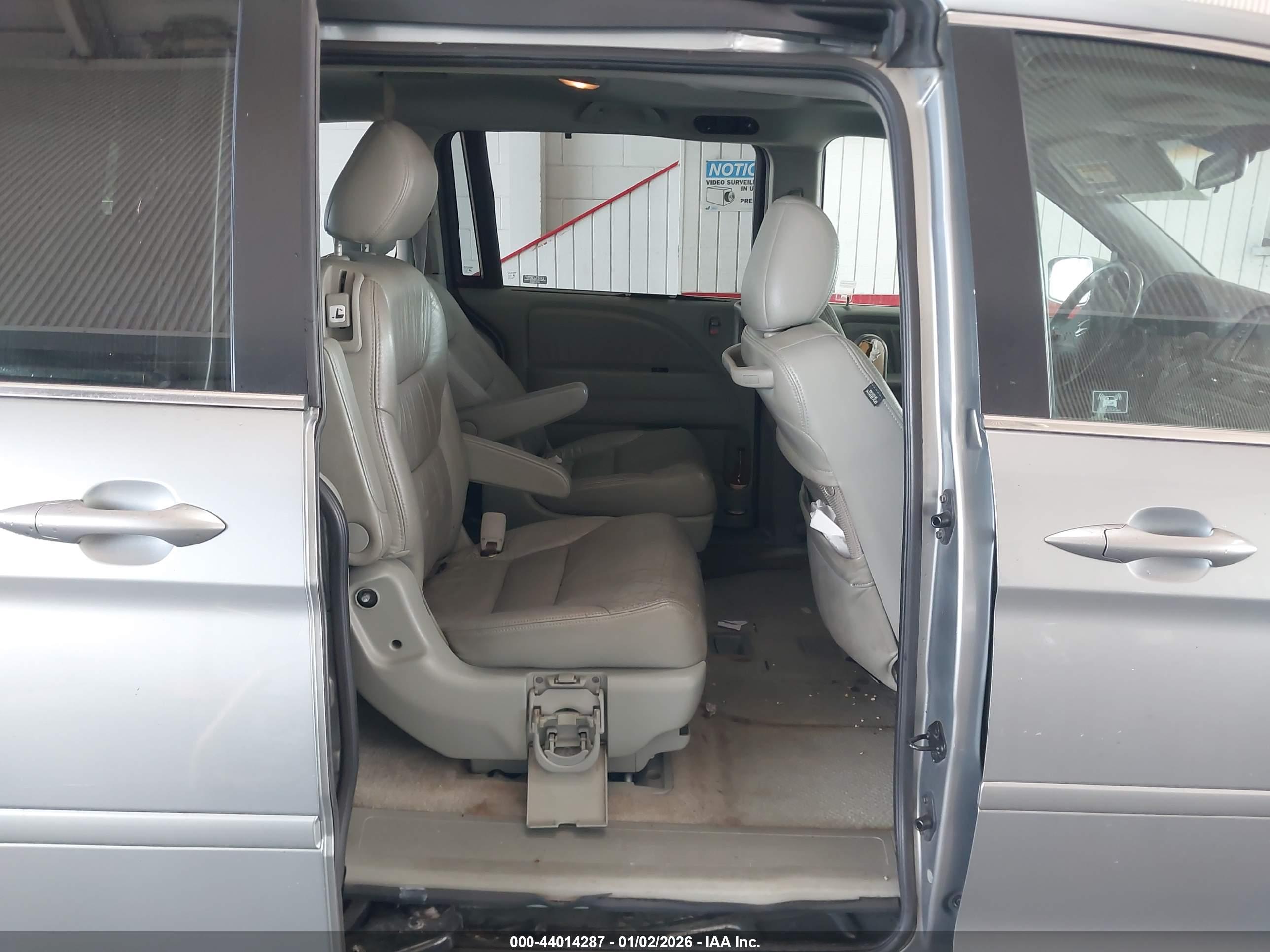HONDA ODYSSEY image 8
