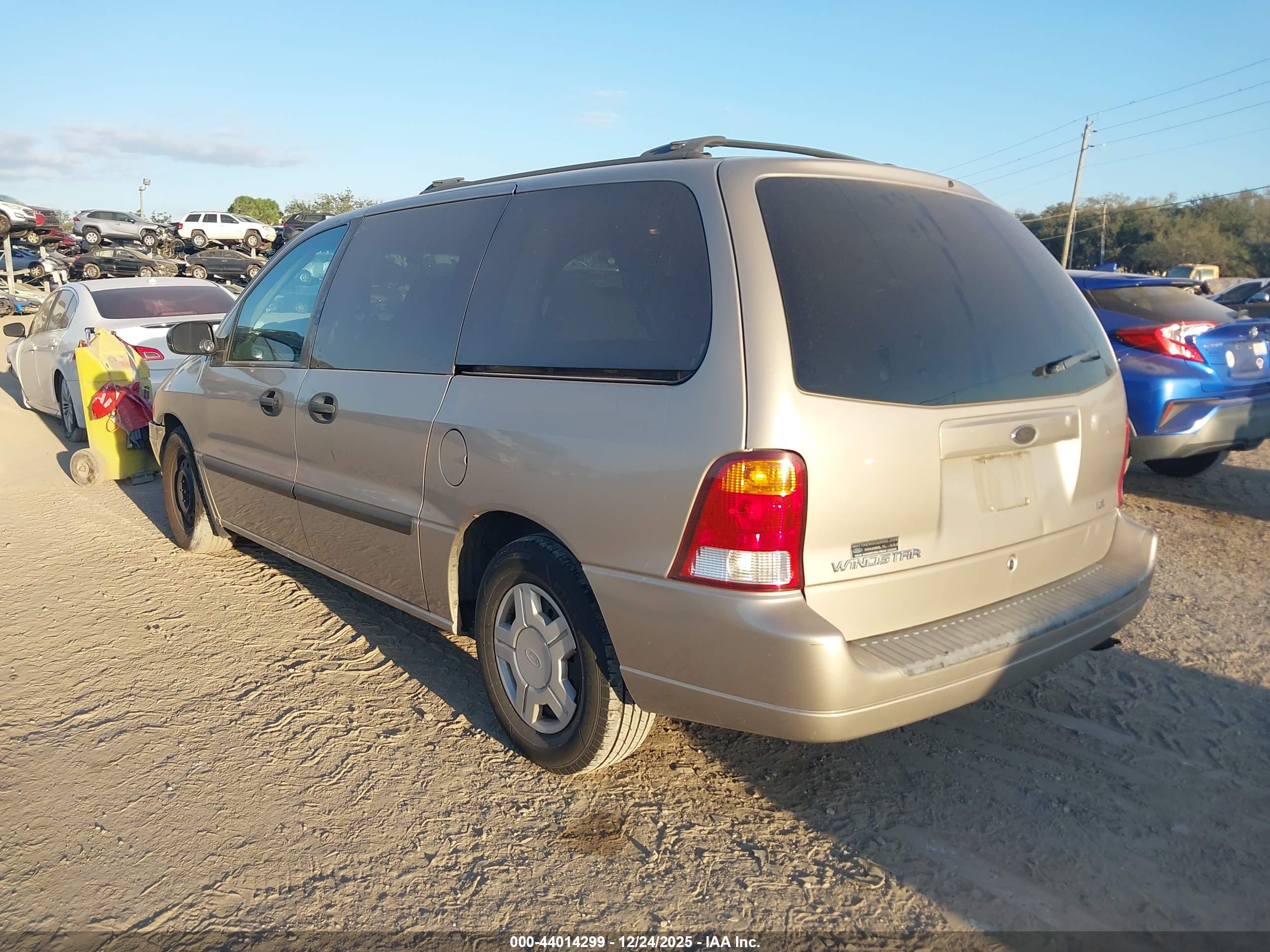 FORD WINDSTAR image 3