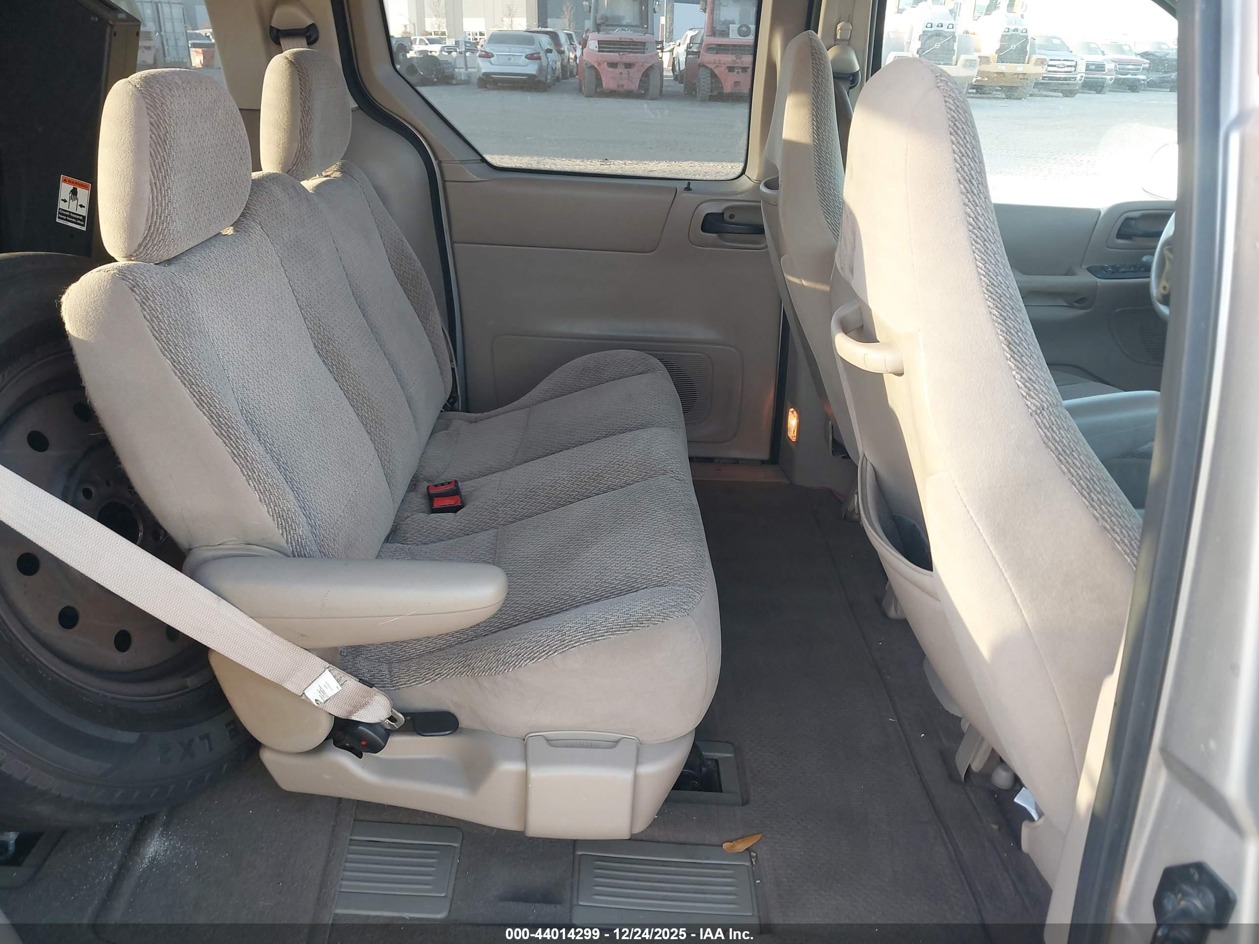 FORD WINDSTAR image 8