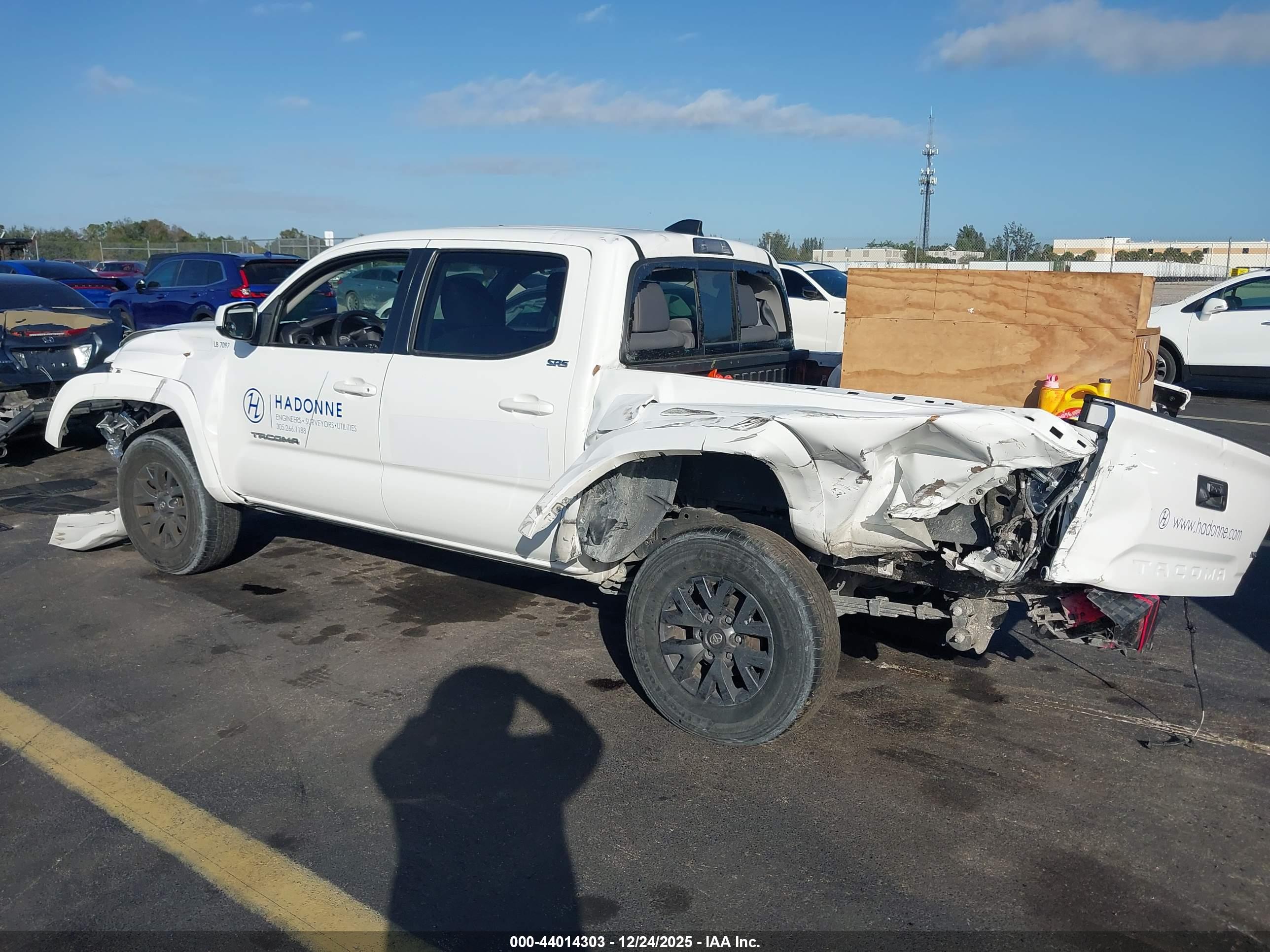 TOYOTA TACOMA image 3