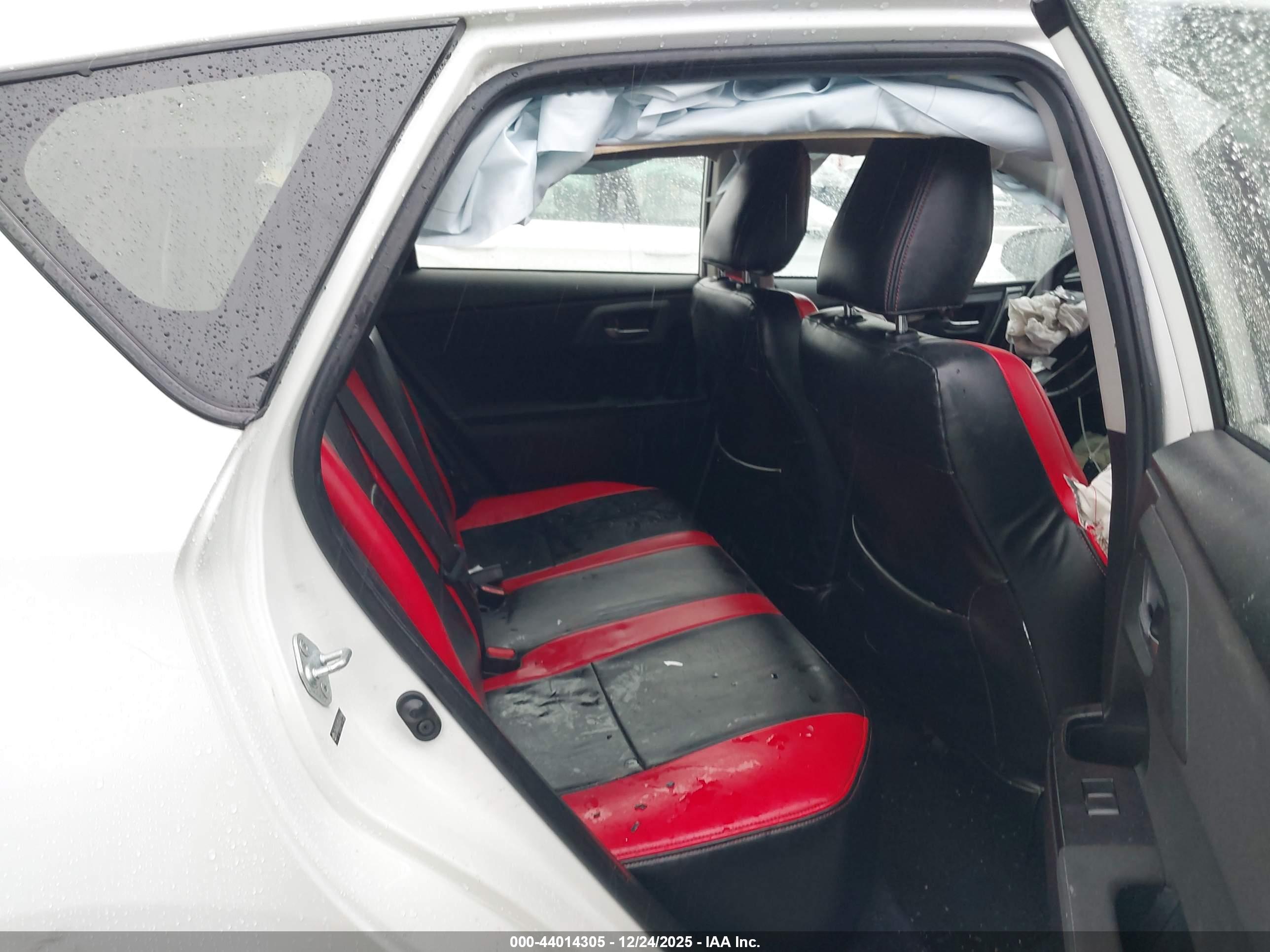 SCION IM image 8