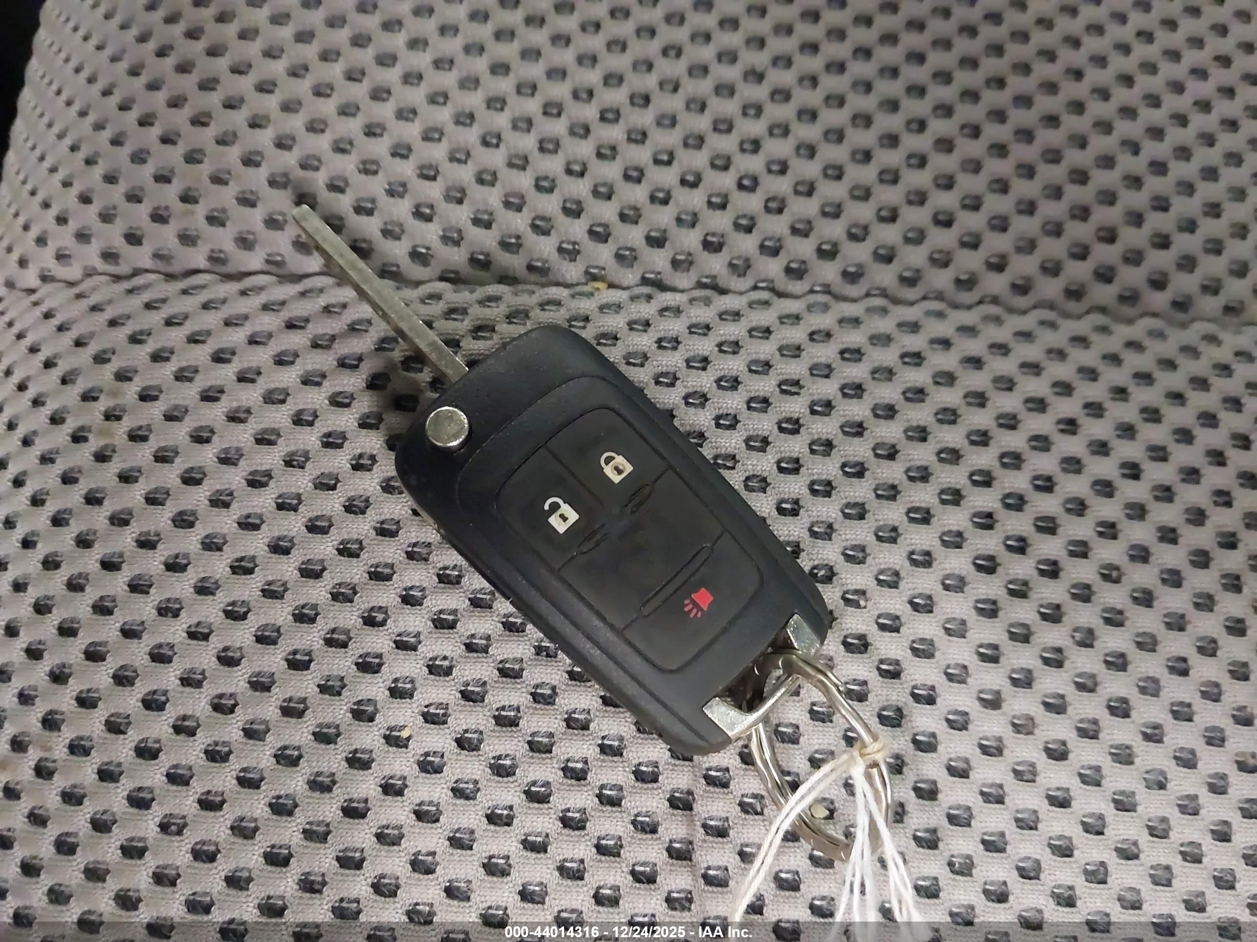 CHEVROLET EQUINOX image 11