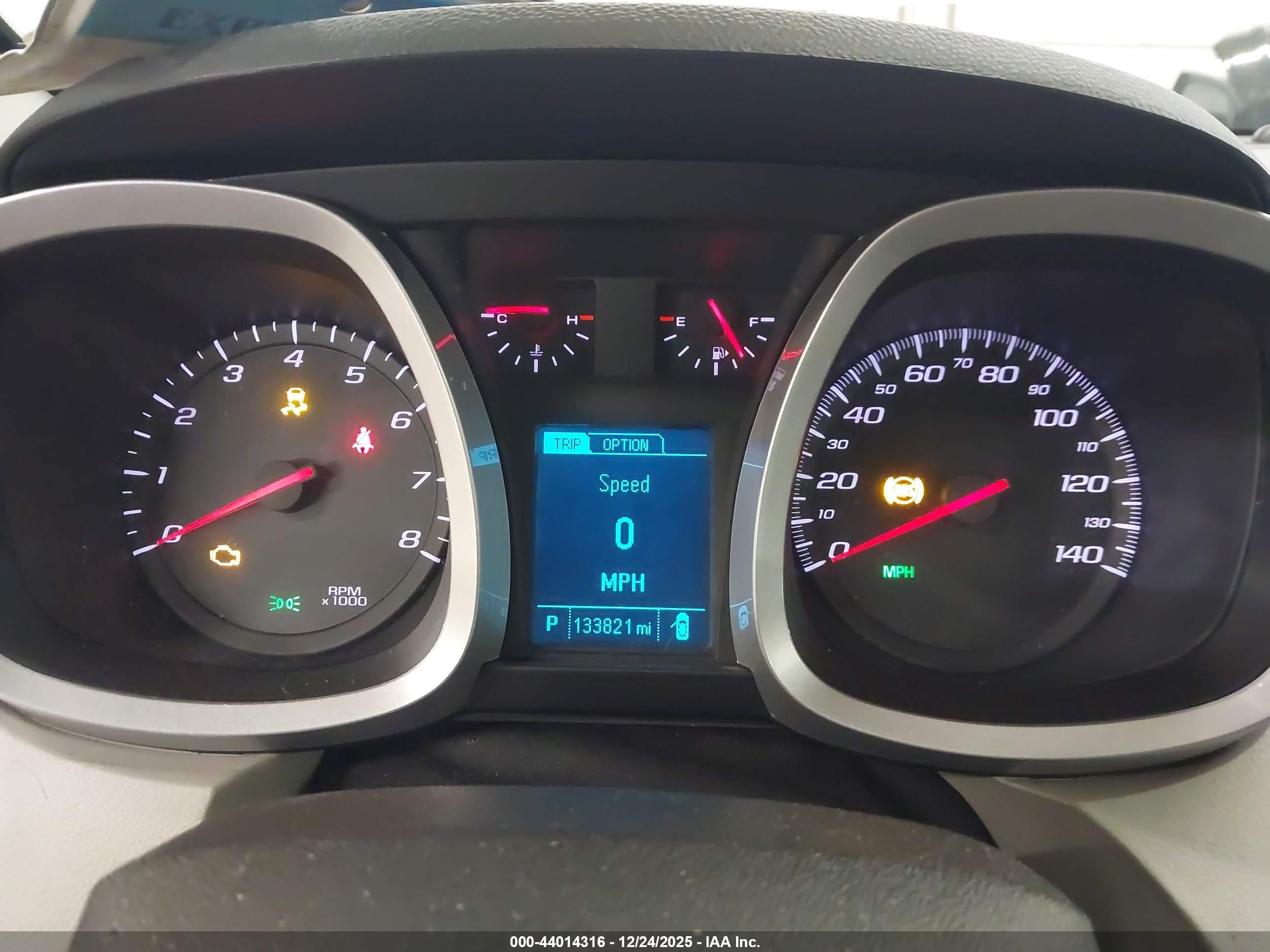 CHEVROLET EQUINOX image 7