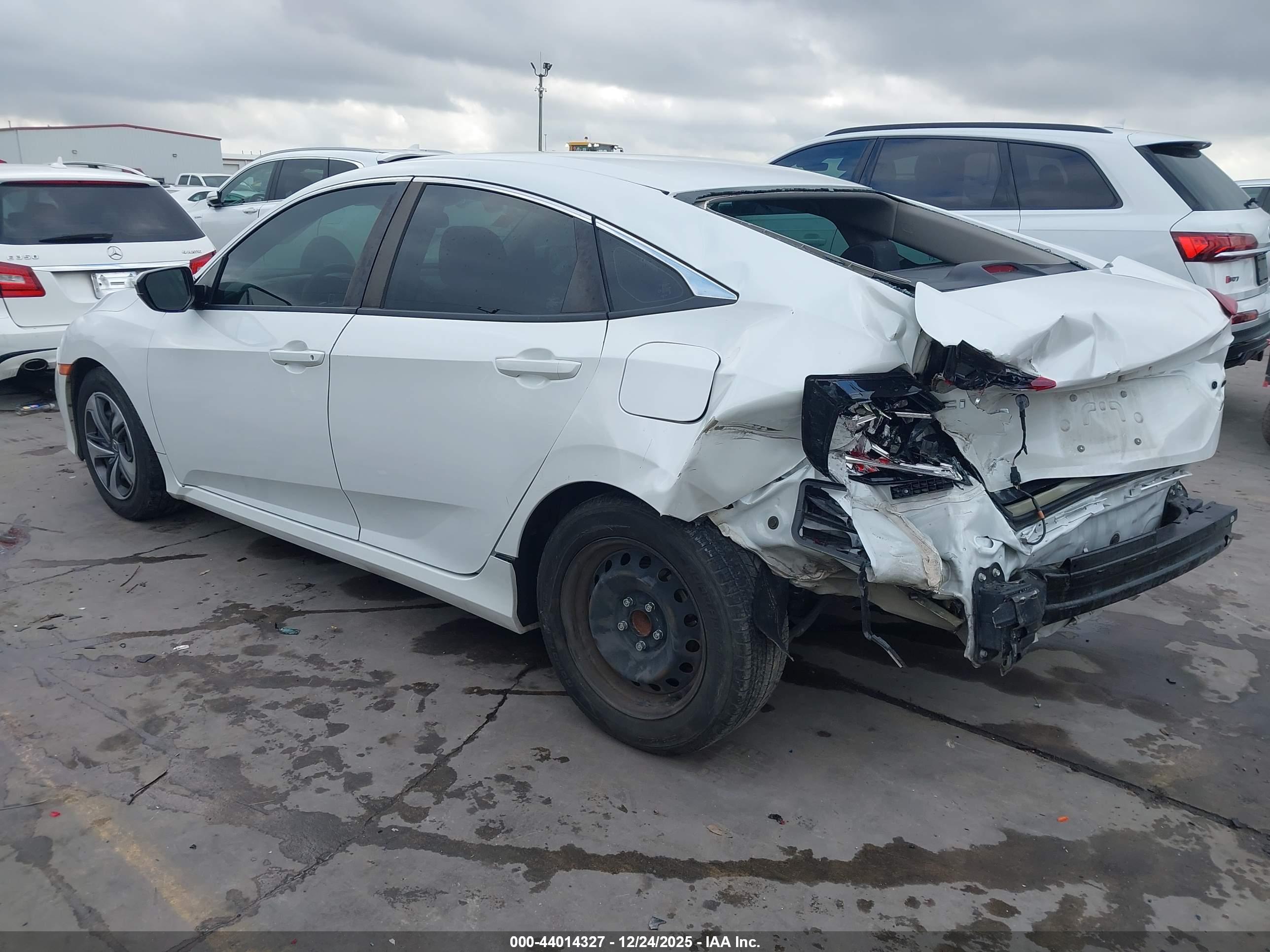 HONDA CIVIC image 3