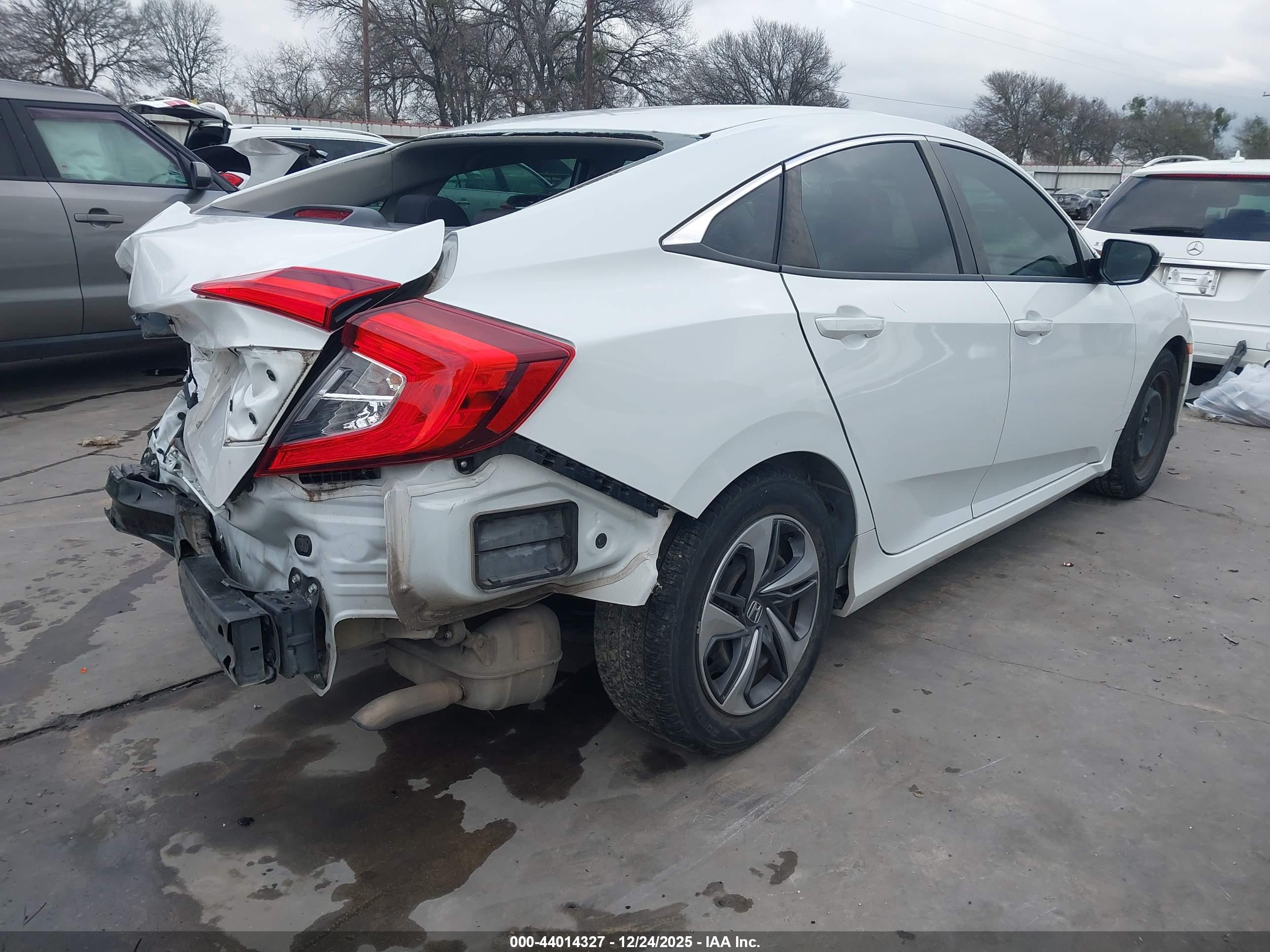HONDA CIVIC image 4