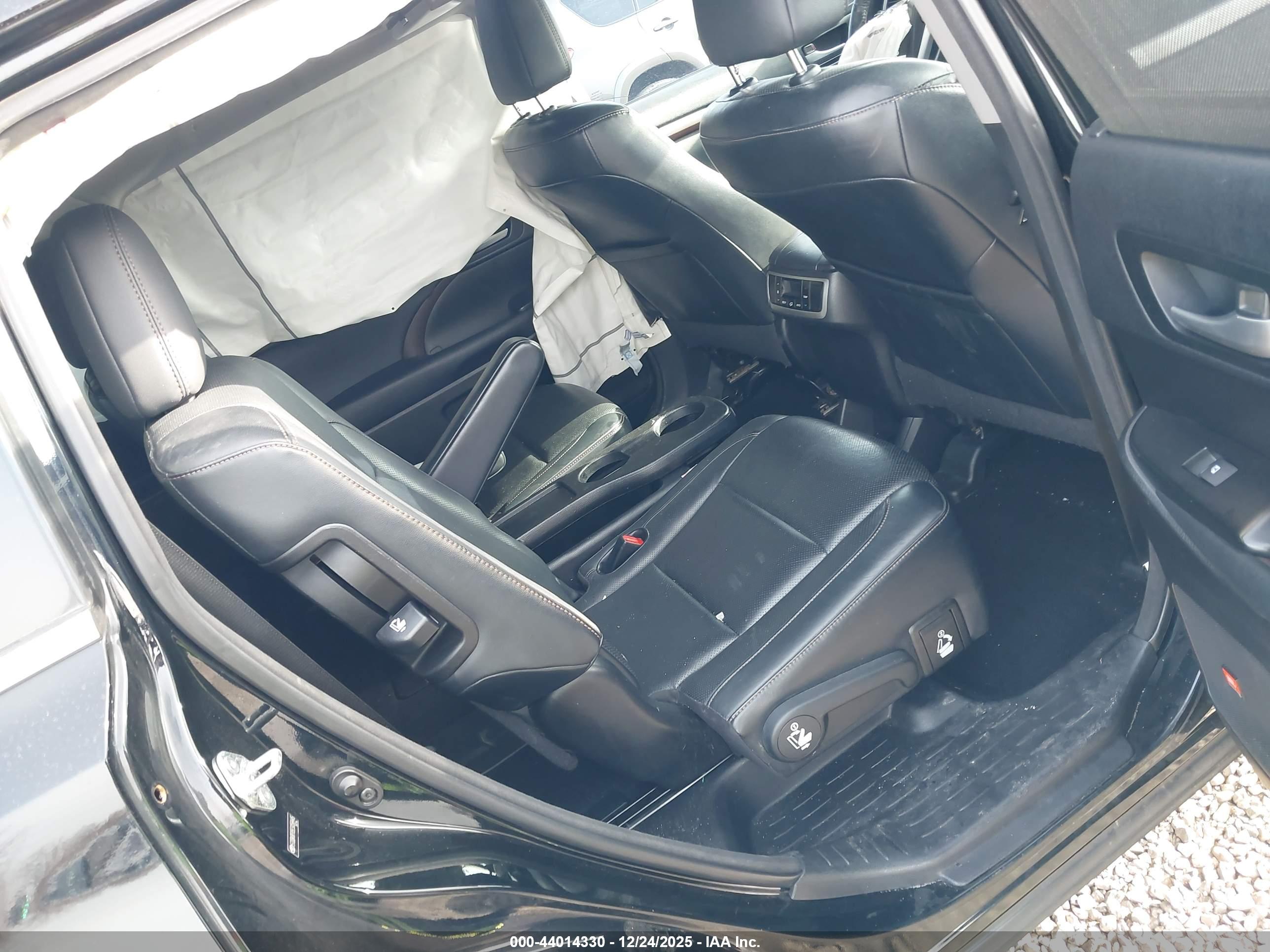 TOYOTA HIGHLANDER image 8