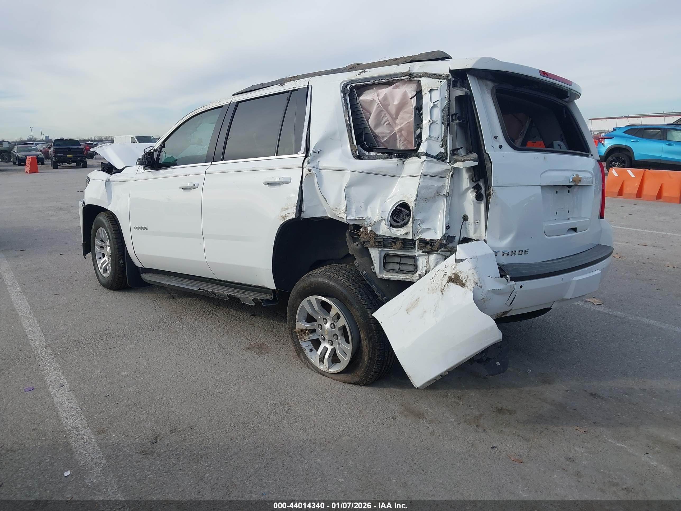 CHEVROLET TAHOE image 3