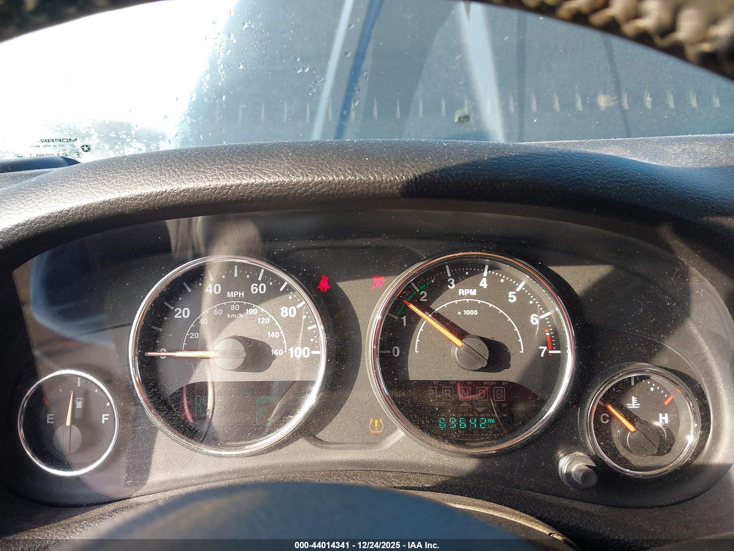 JEEP WRANGLER image 7