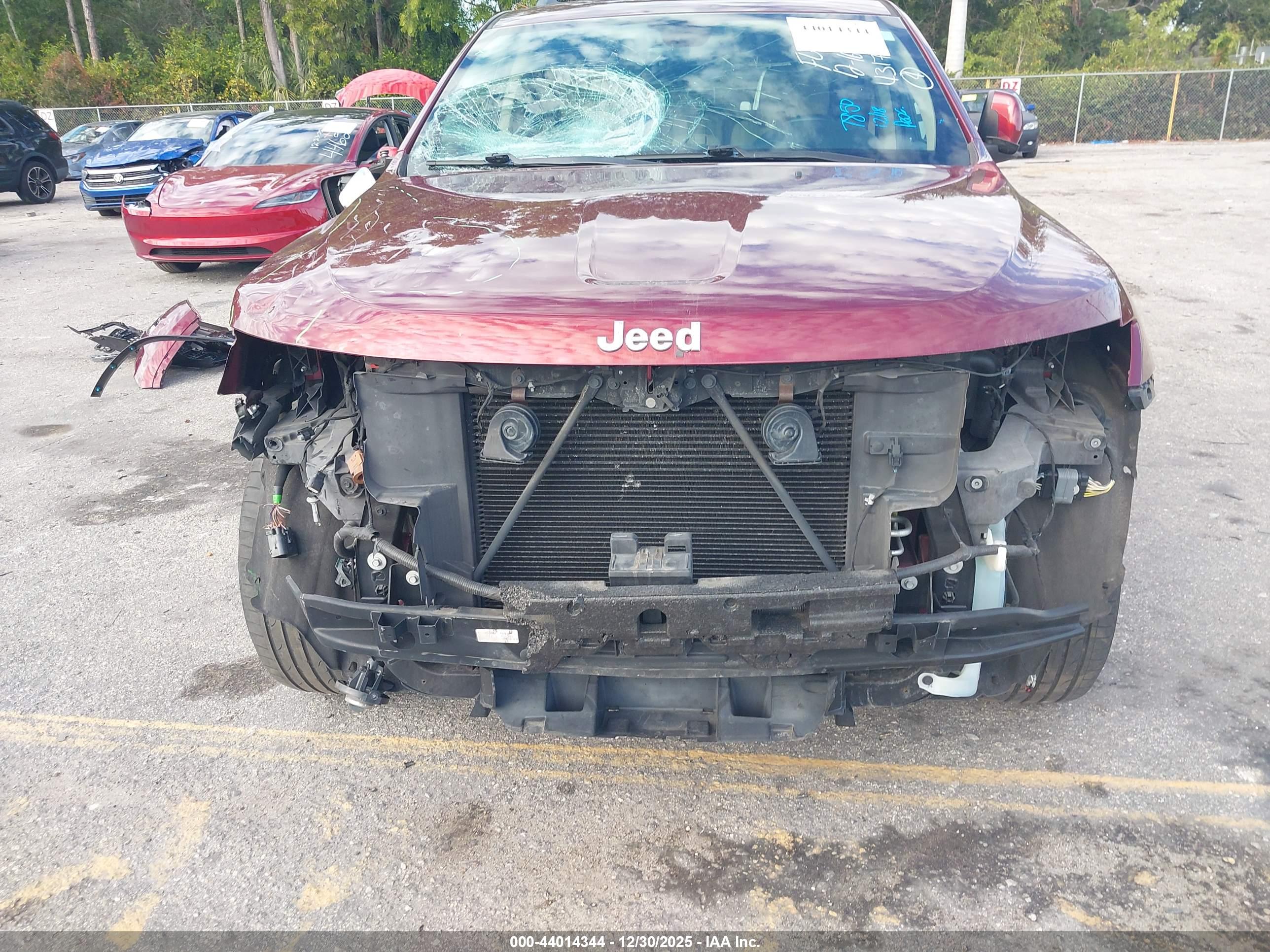 JEEP GRAND image 6
