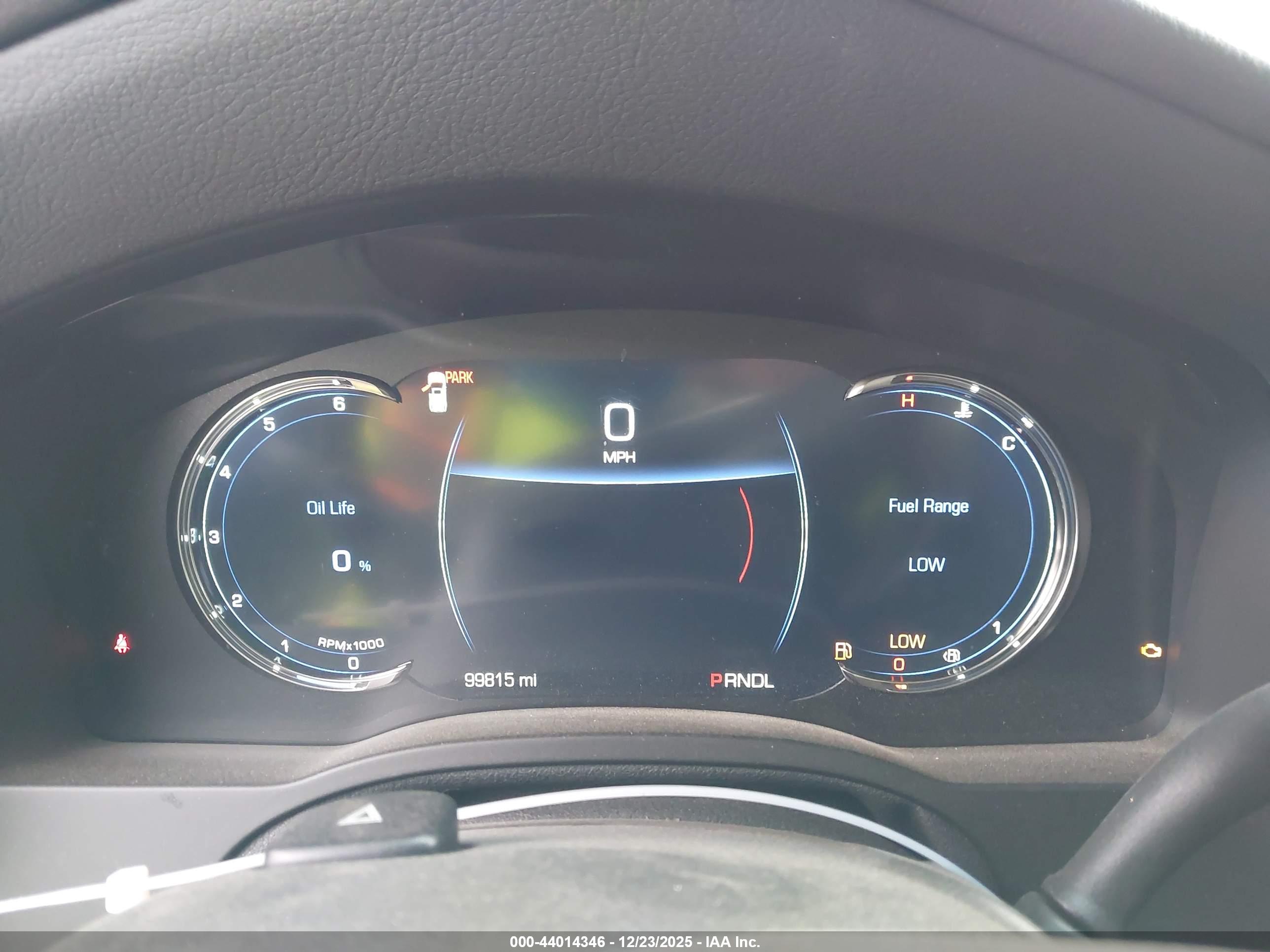 CADILLAC ESCALADE image 7