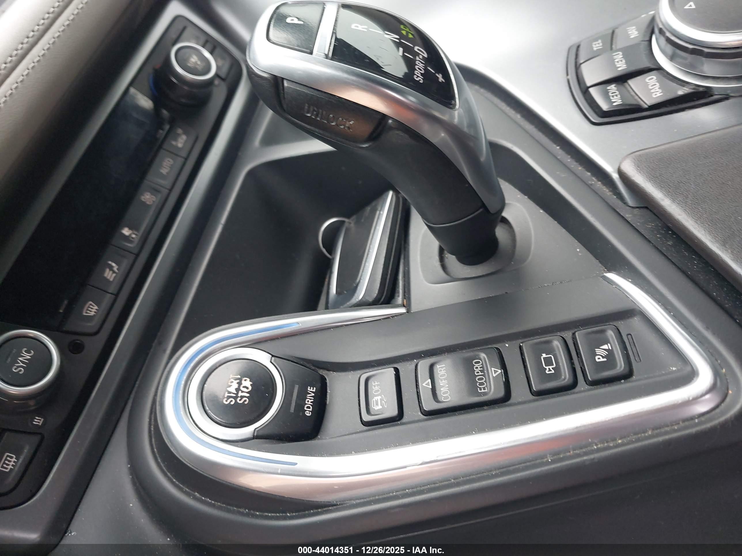 BMW I8 image 11