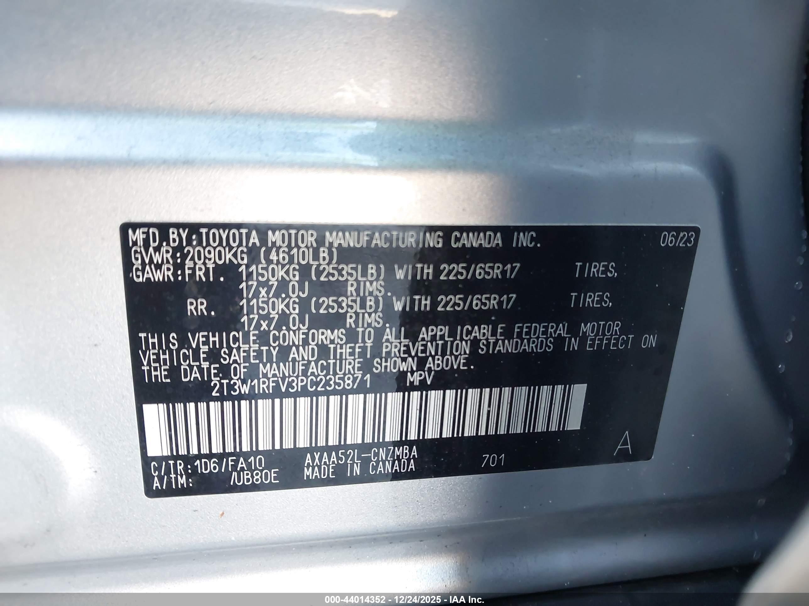 TOYOTA RAV4 image 9