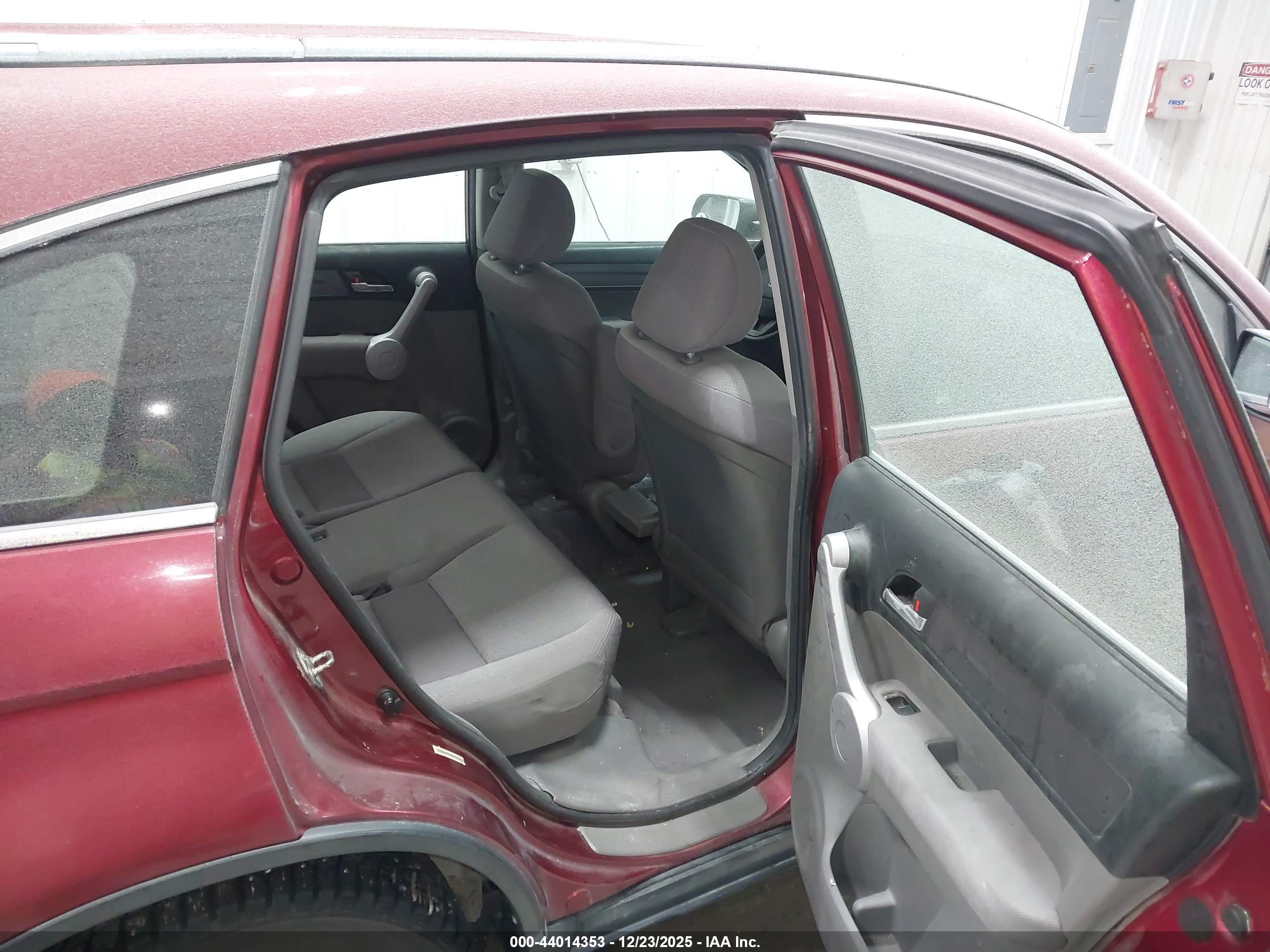 HONDA CR-V image 8