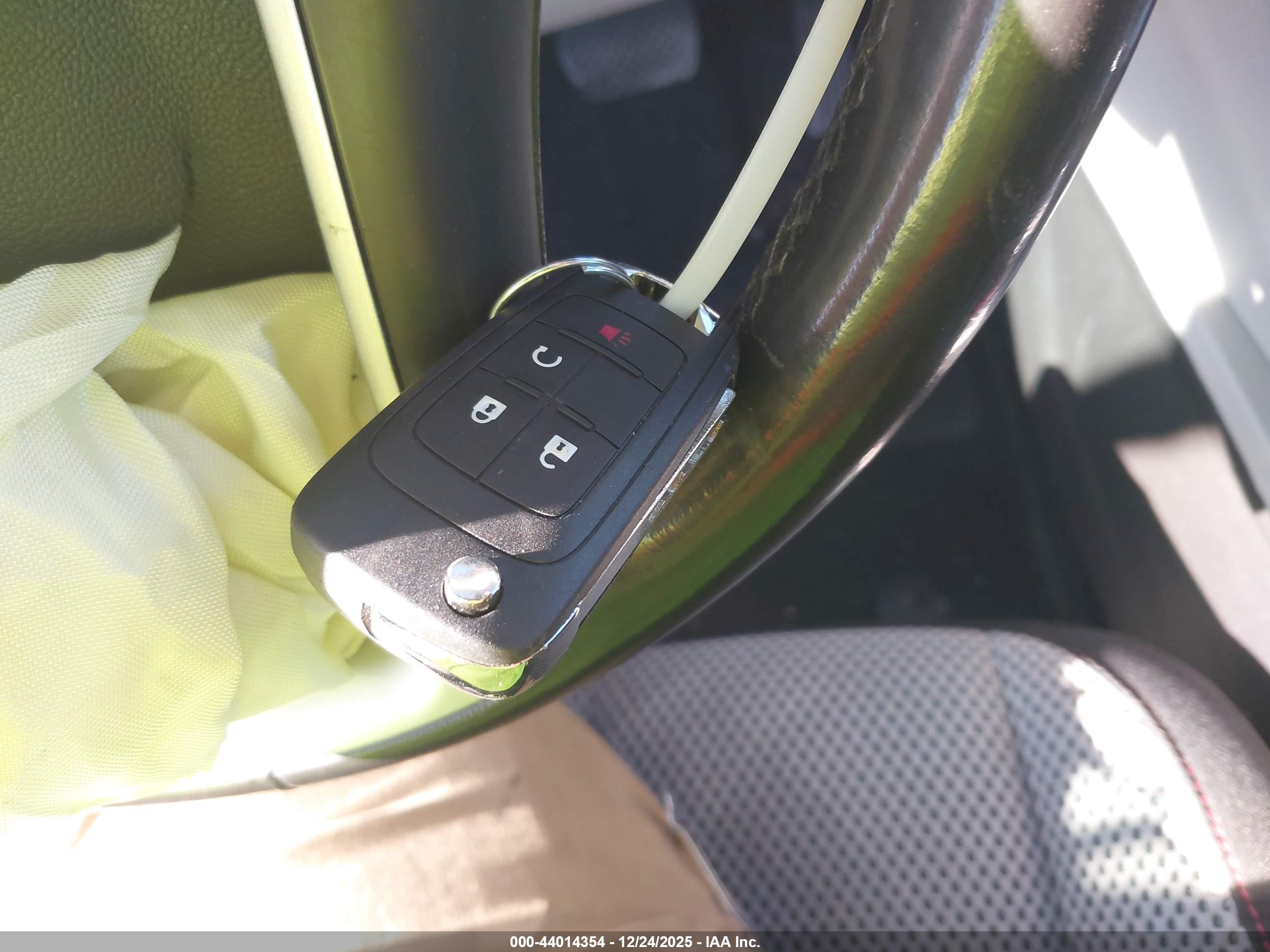 GMC TERRAIN image 11