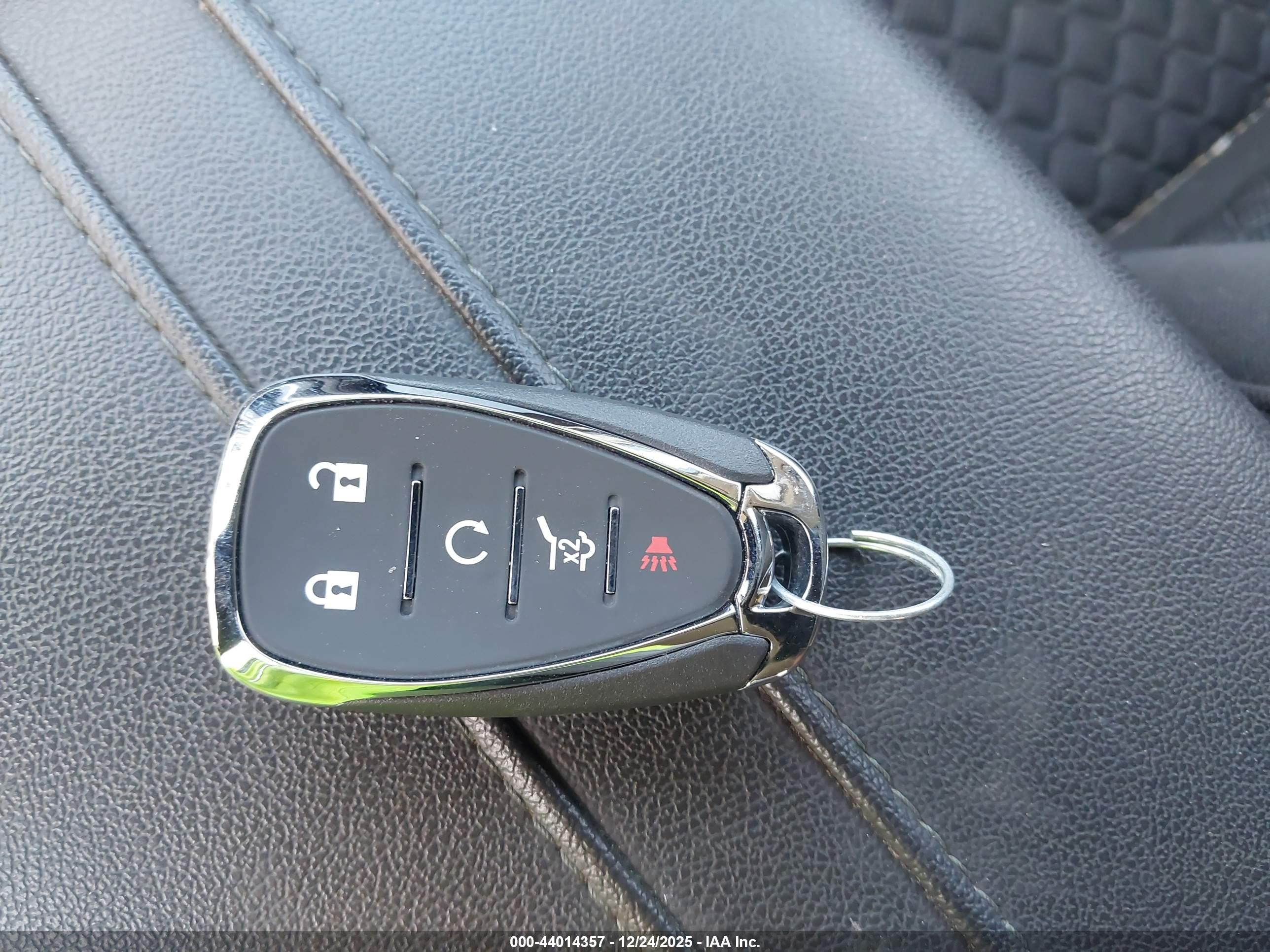 CHEVROLET BLAZER image 11