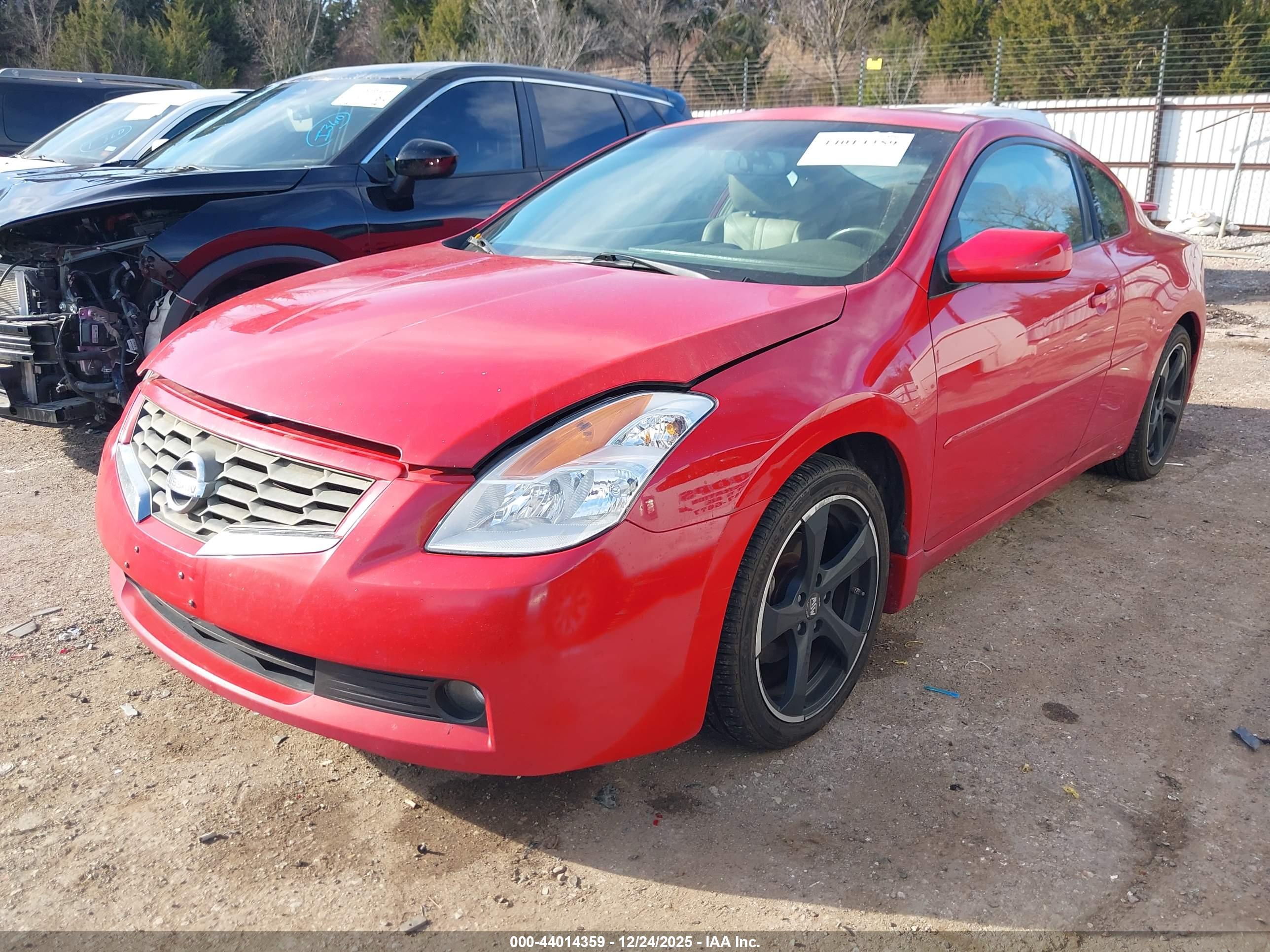 NISSAN ALTIMA image 2