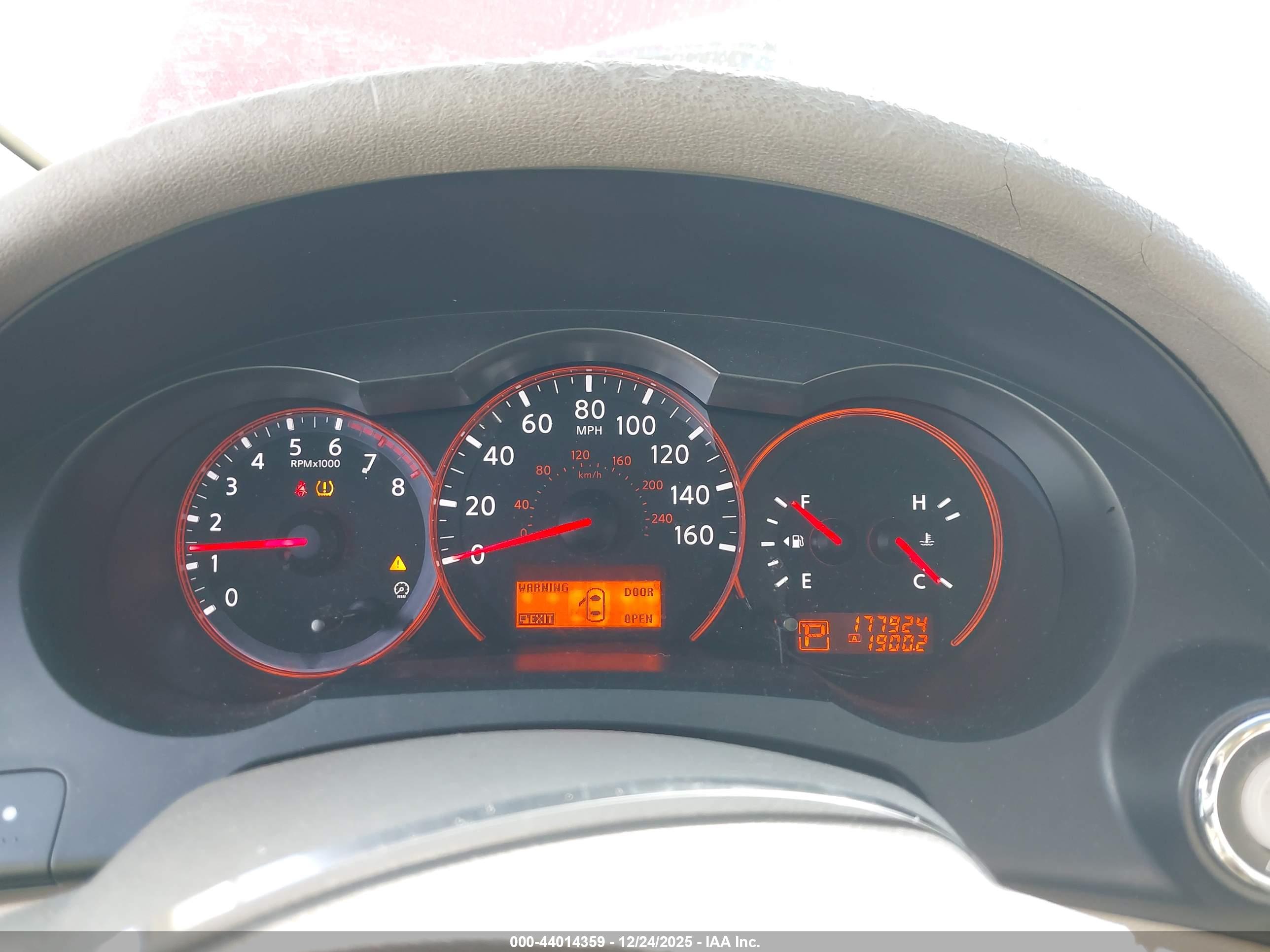 NISSAN ALTIMA image 7
