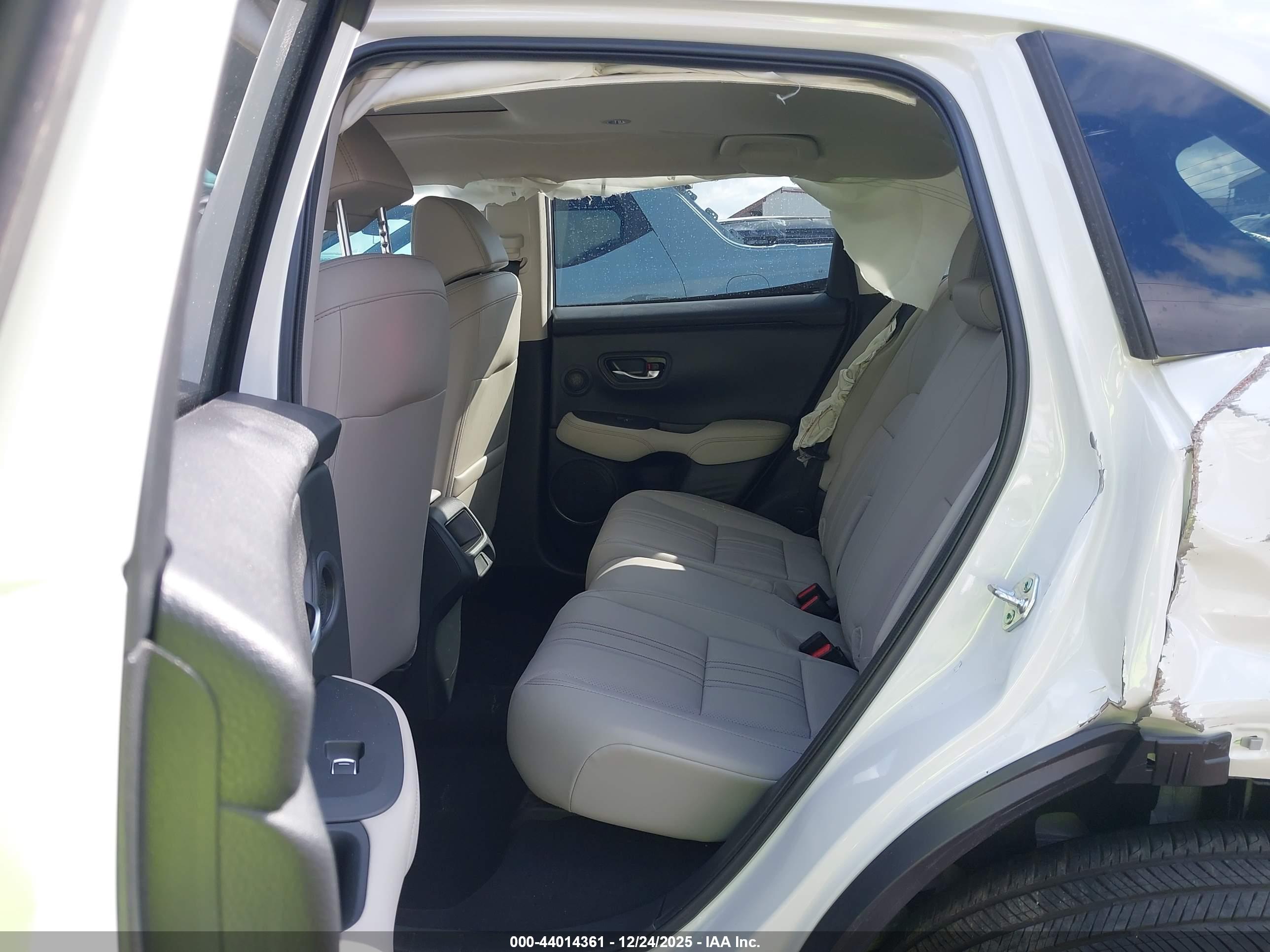 HONDA HR-V image 8