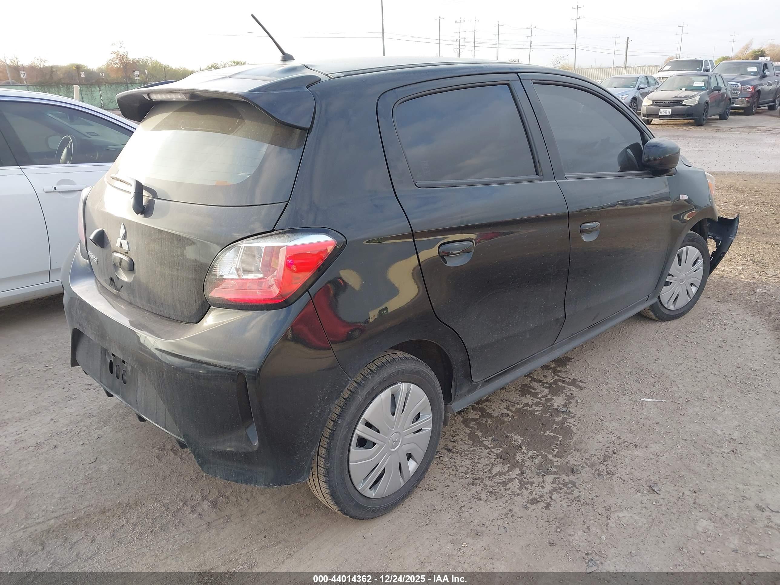 MITSUBISHI MIRAGE image 4