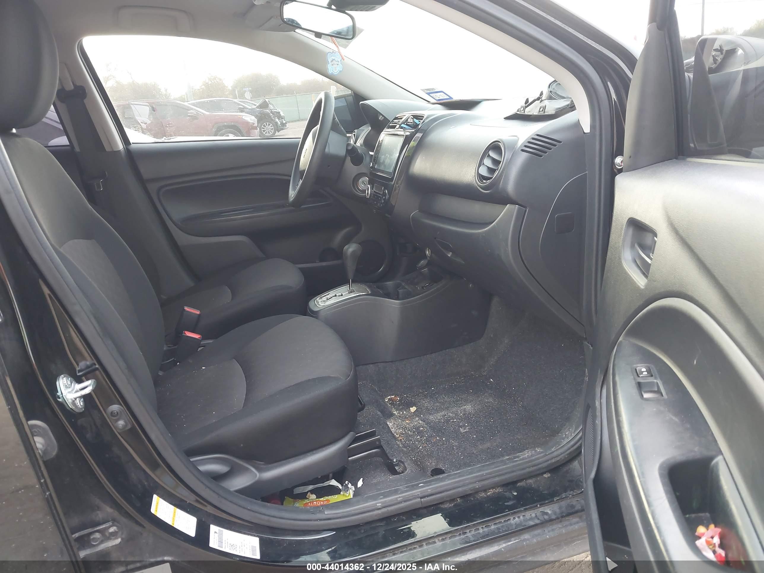 MITSUBISHI MIRAGE image 5