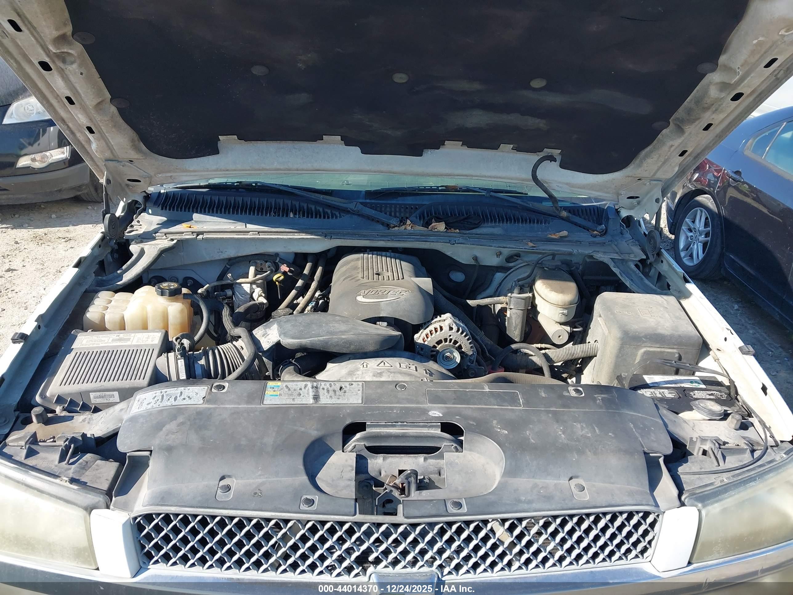 CHEVROLET SILVERADO image 10