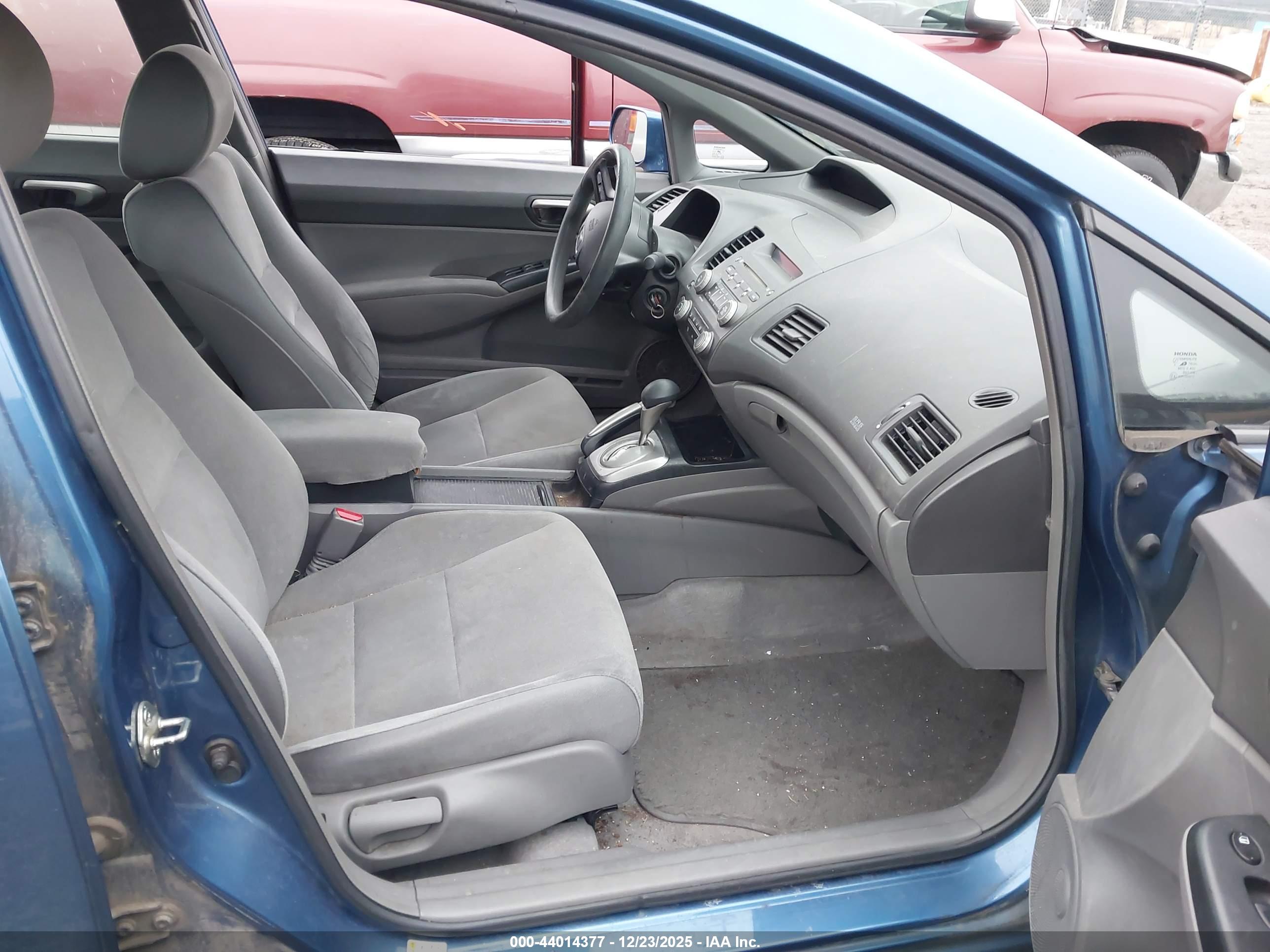 HONDA CIVIC image 5