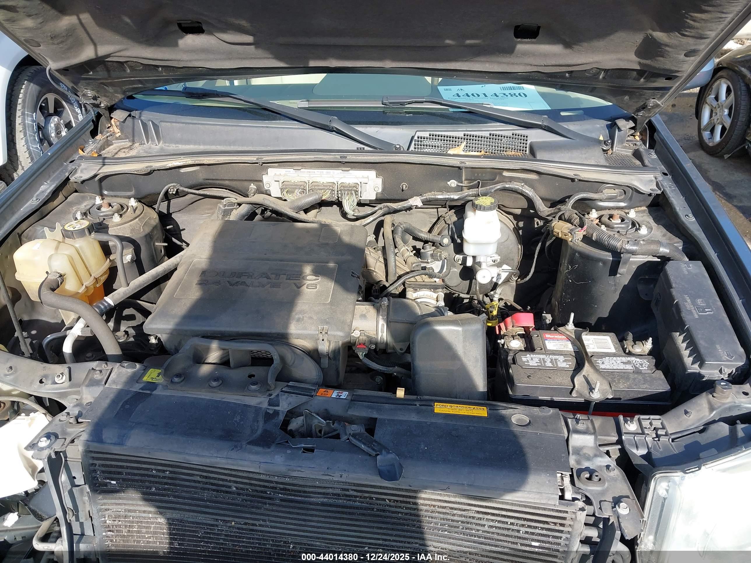 FORD ESCAPE image 10