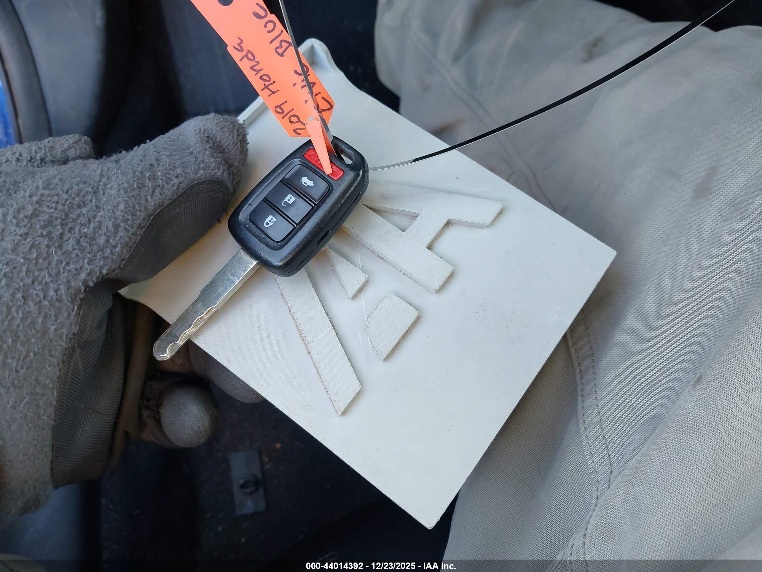 HONDA CIVIC image 11