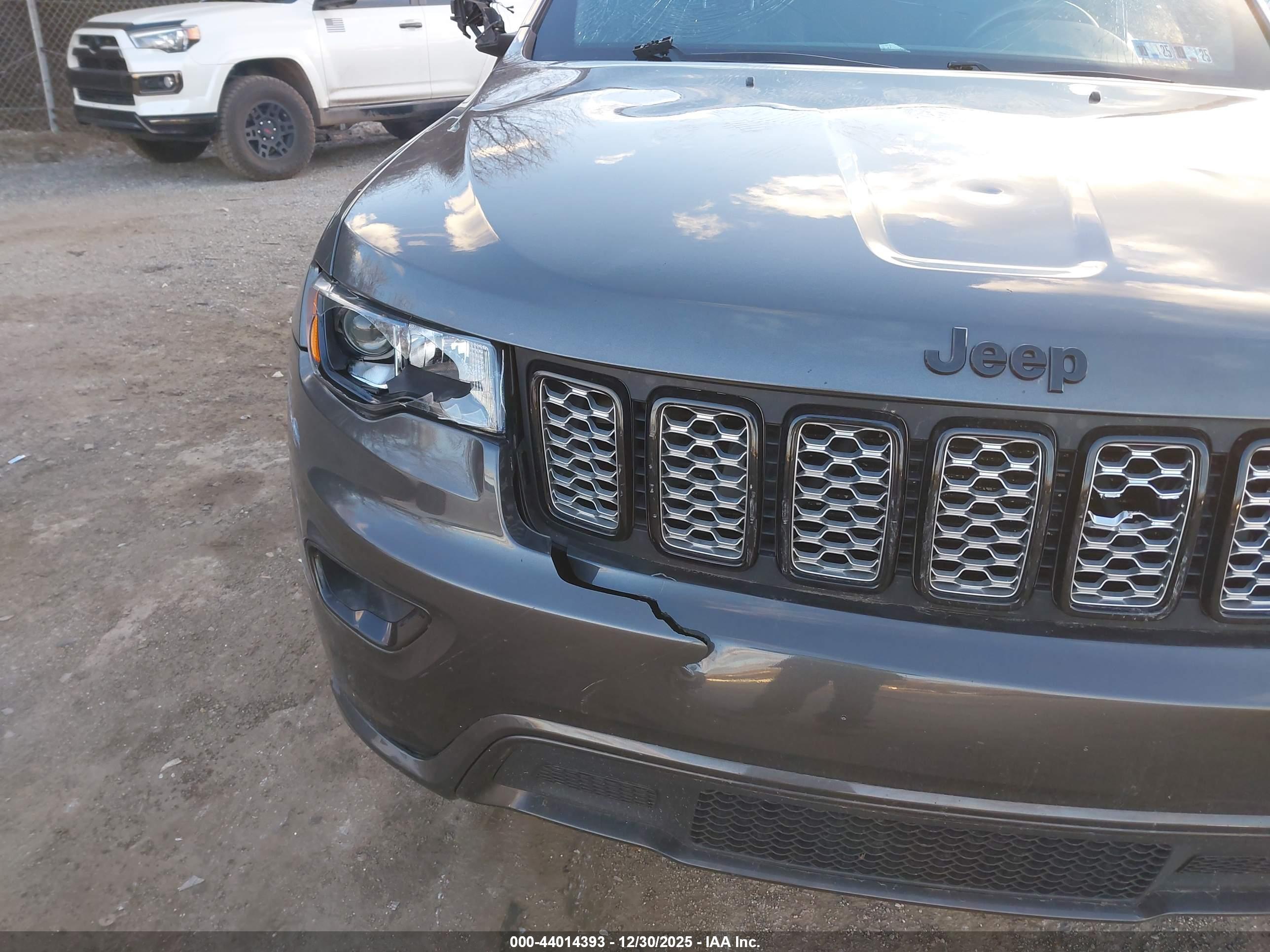 JEEP GRAND image 6