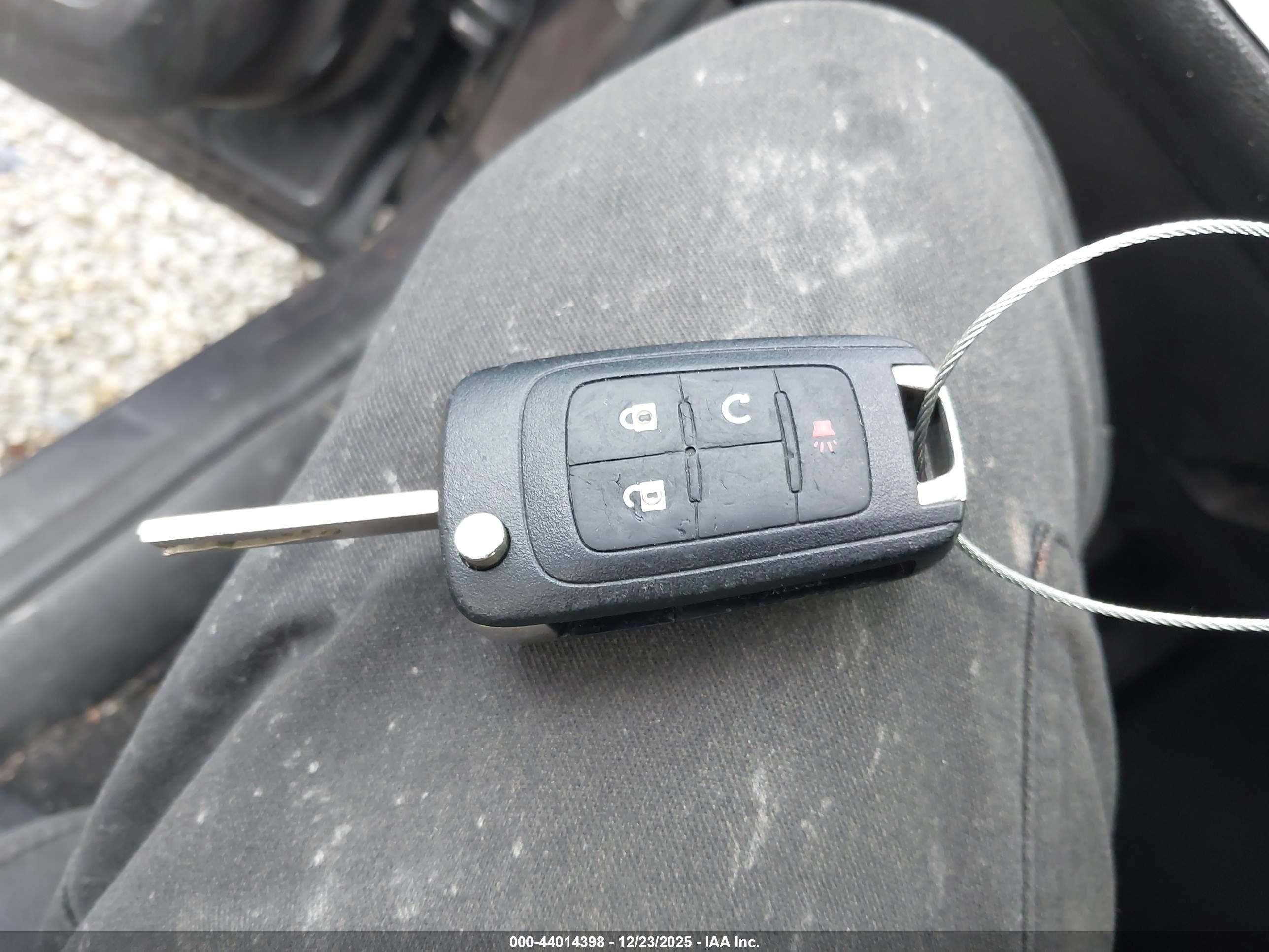 CHEVROLET EQUINOX image 11