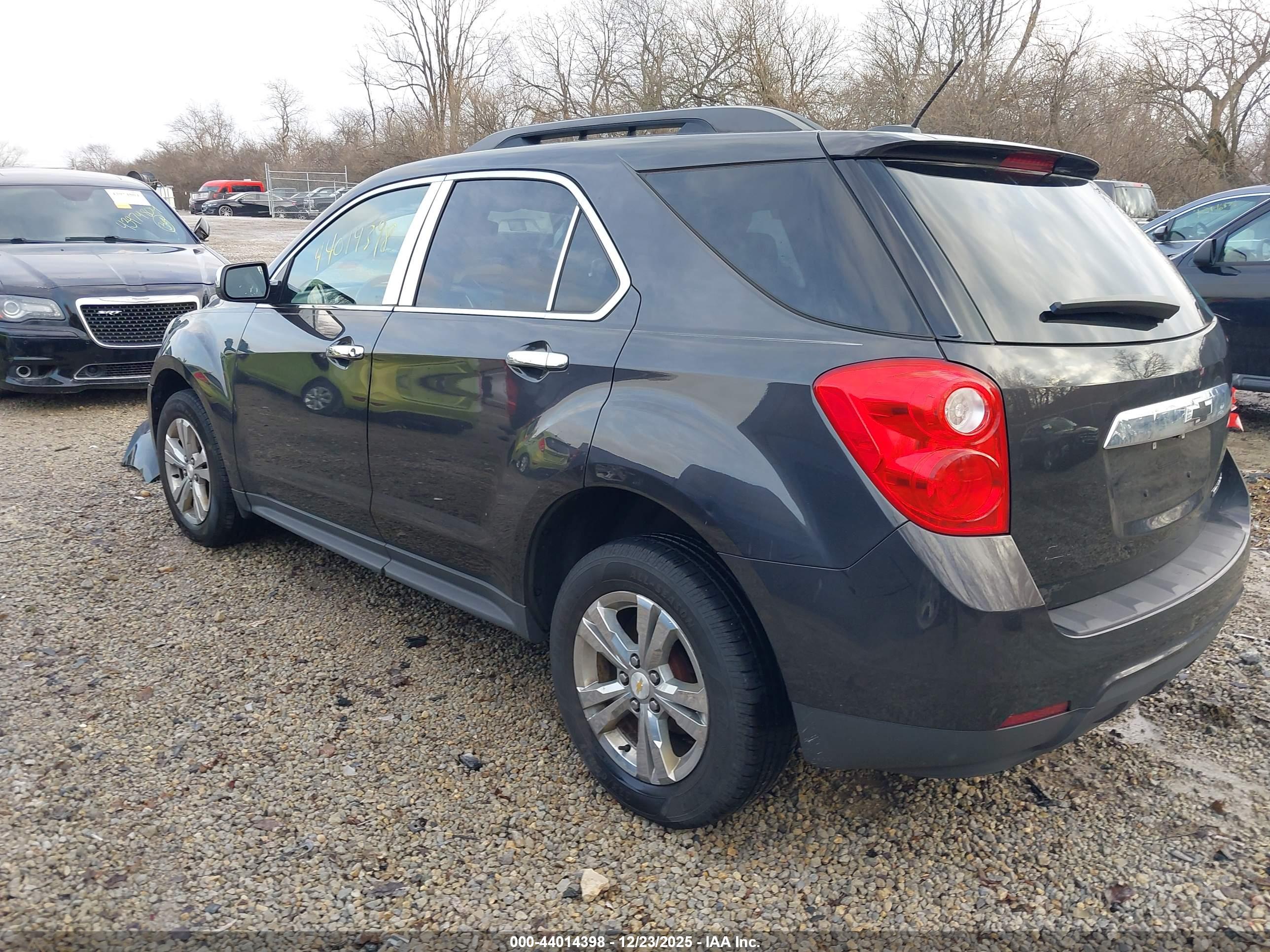 CHEVROLET EQUINOX image 3