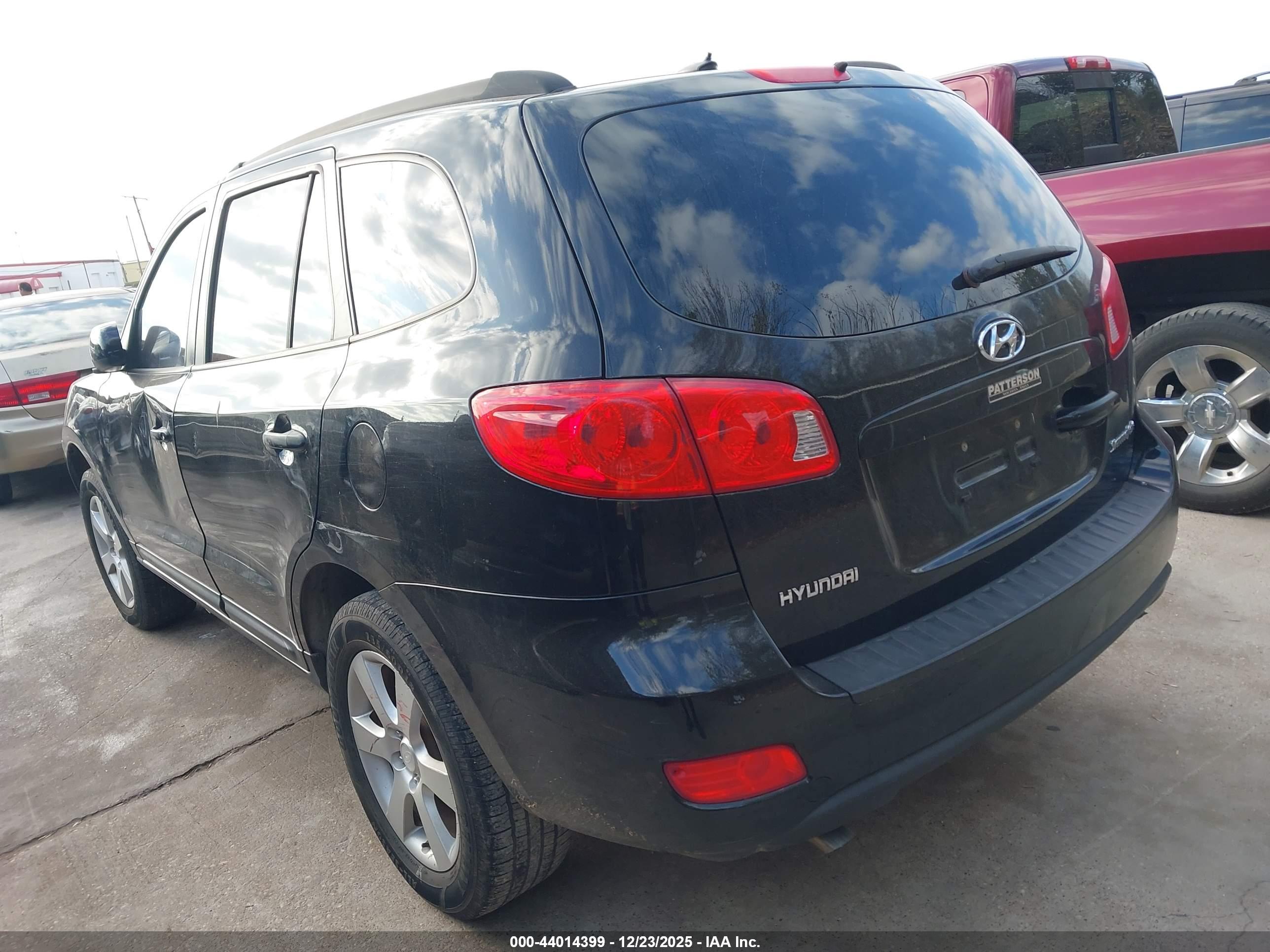 HYUNDAI SANTA image 3