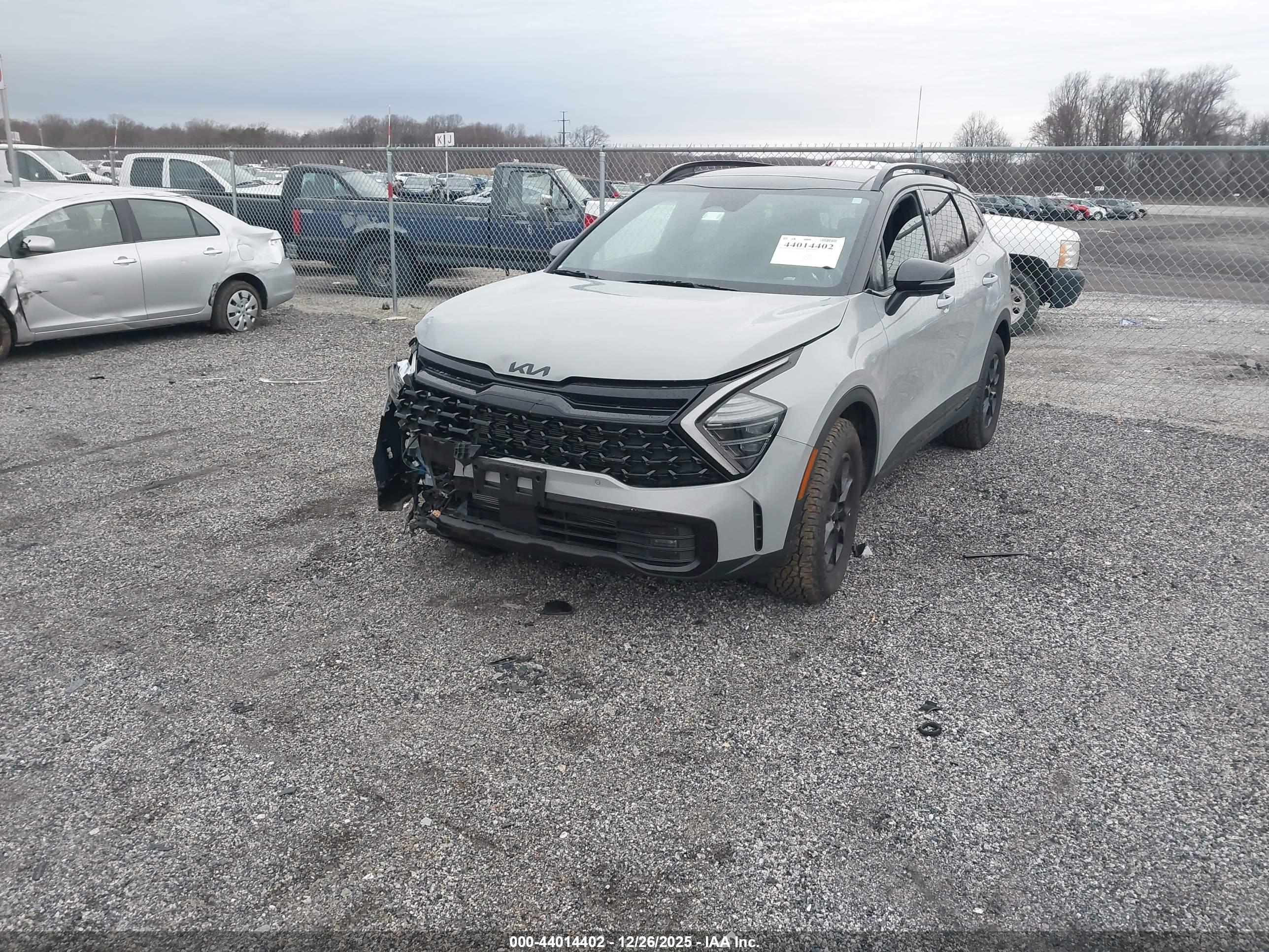 KIA SPORTAGE image 2