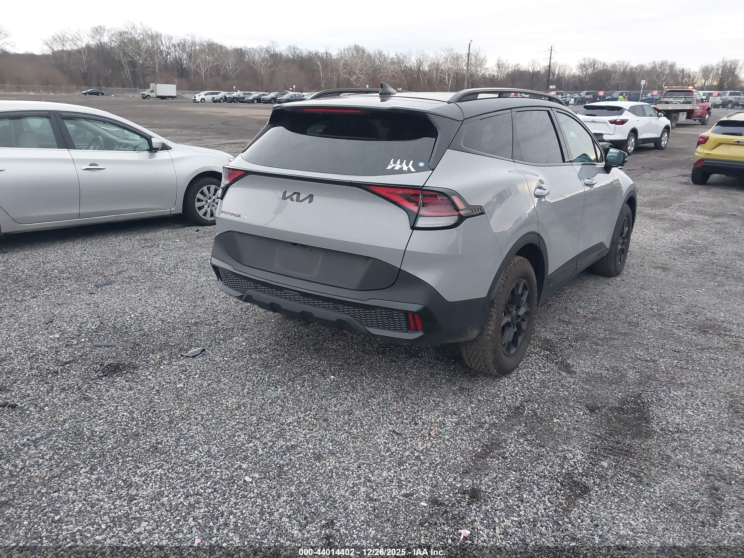 KIA SPORTAGE image 4