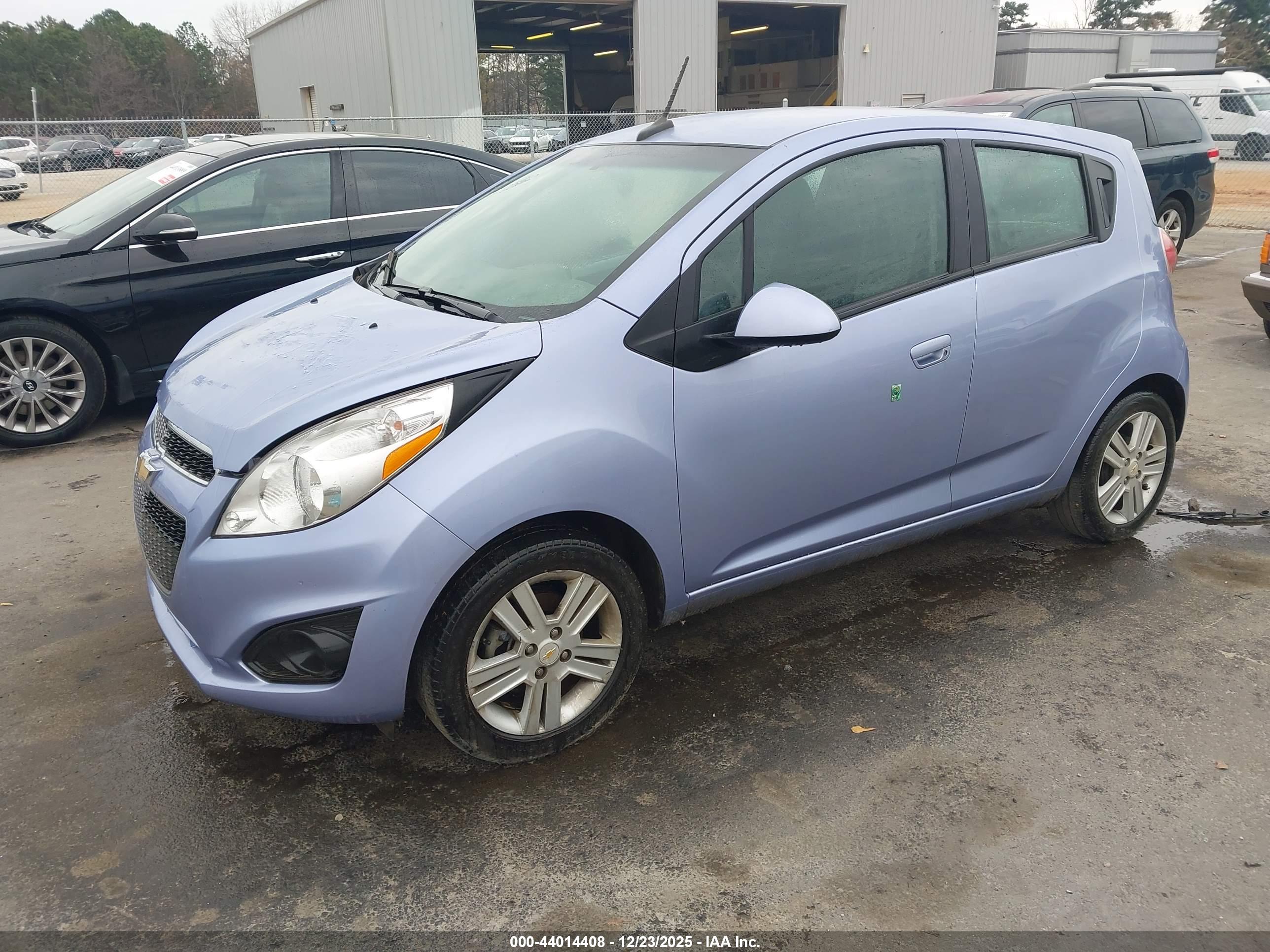 CHEVROLET SPARK image 2