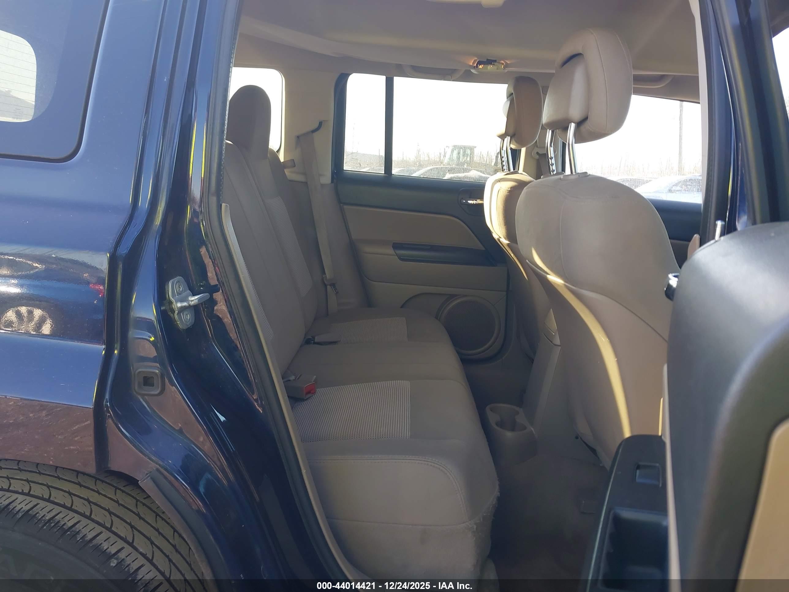 JEEP PATRIOT image 8