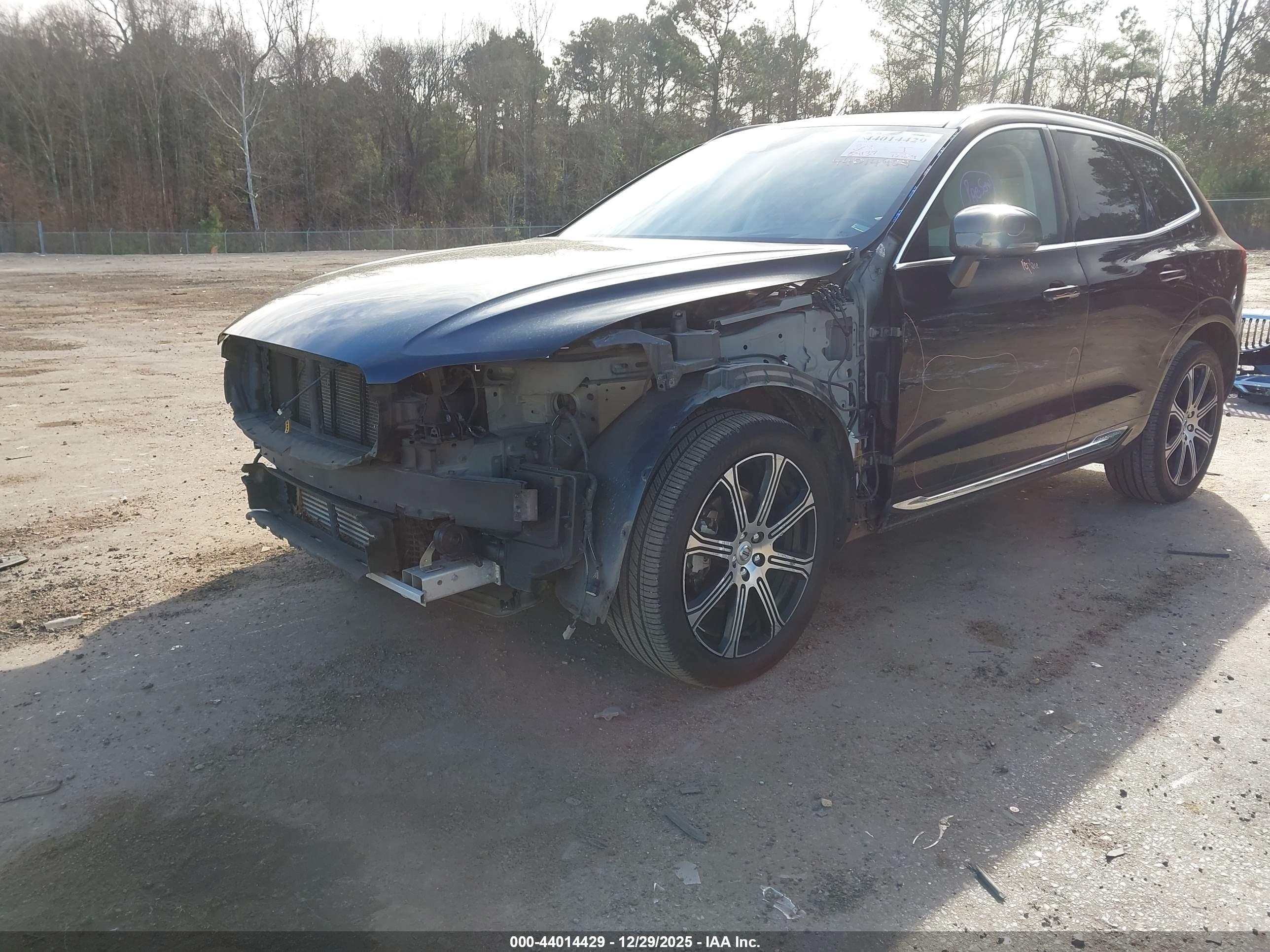 VOLVO XC60 image 6