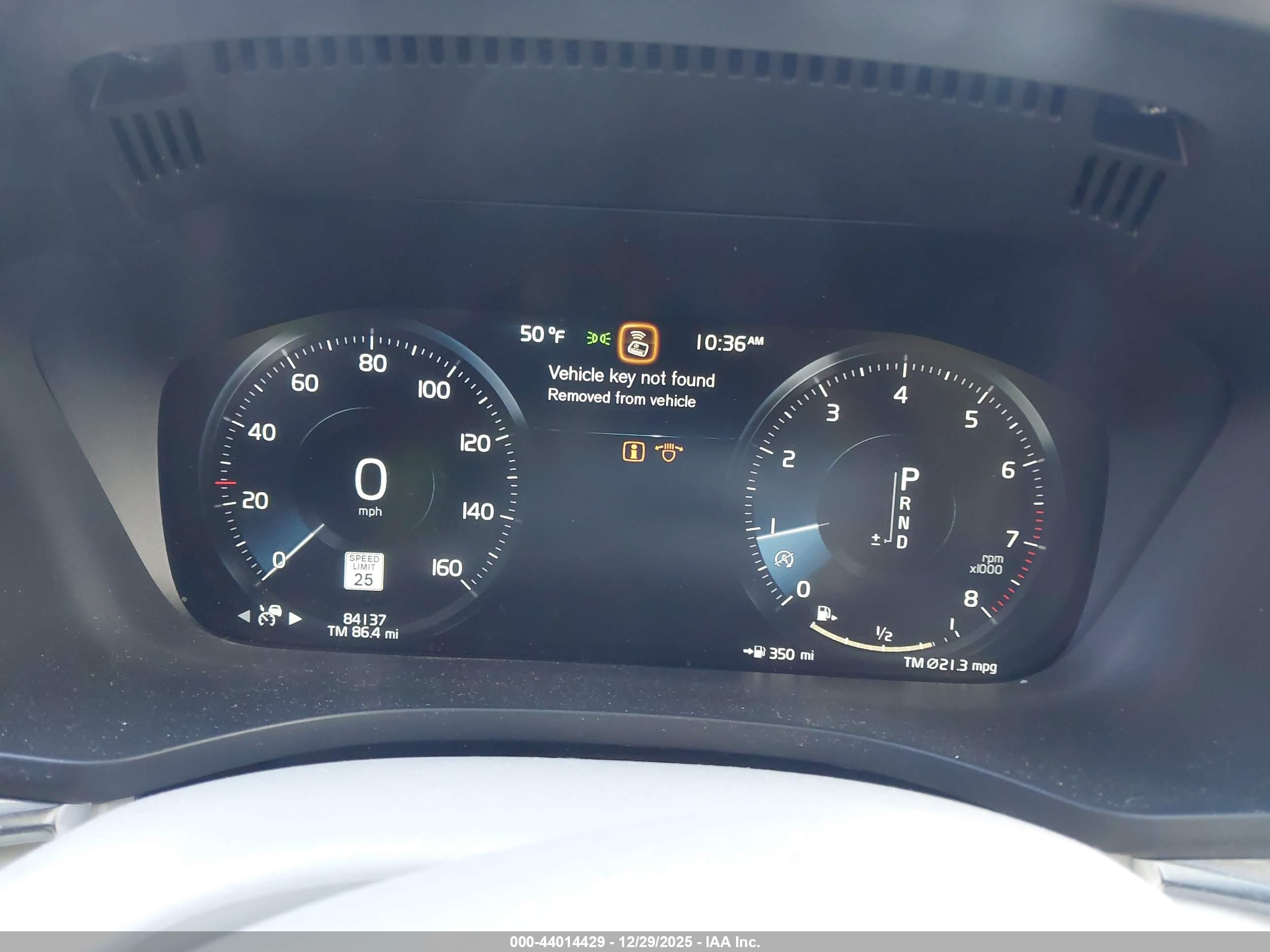 VOLVO XC60 image 7