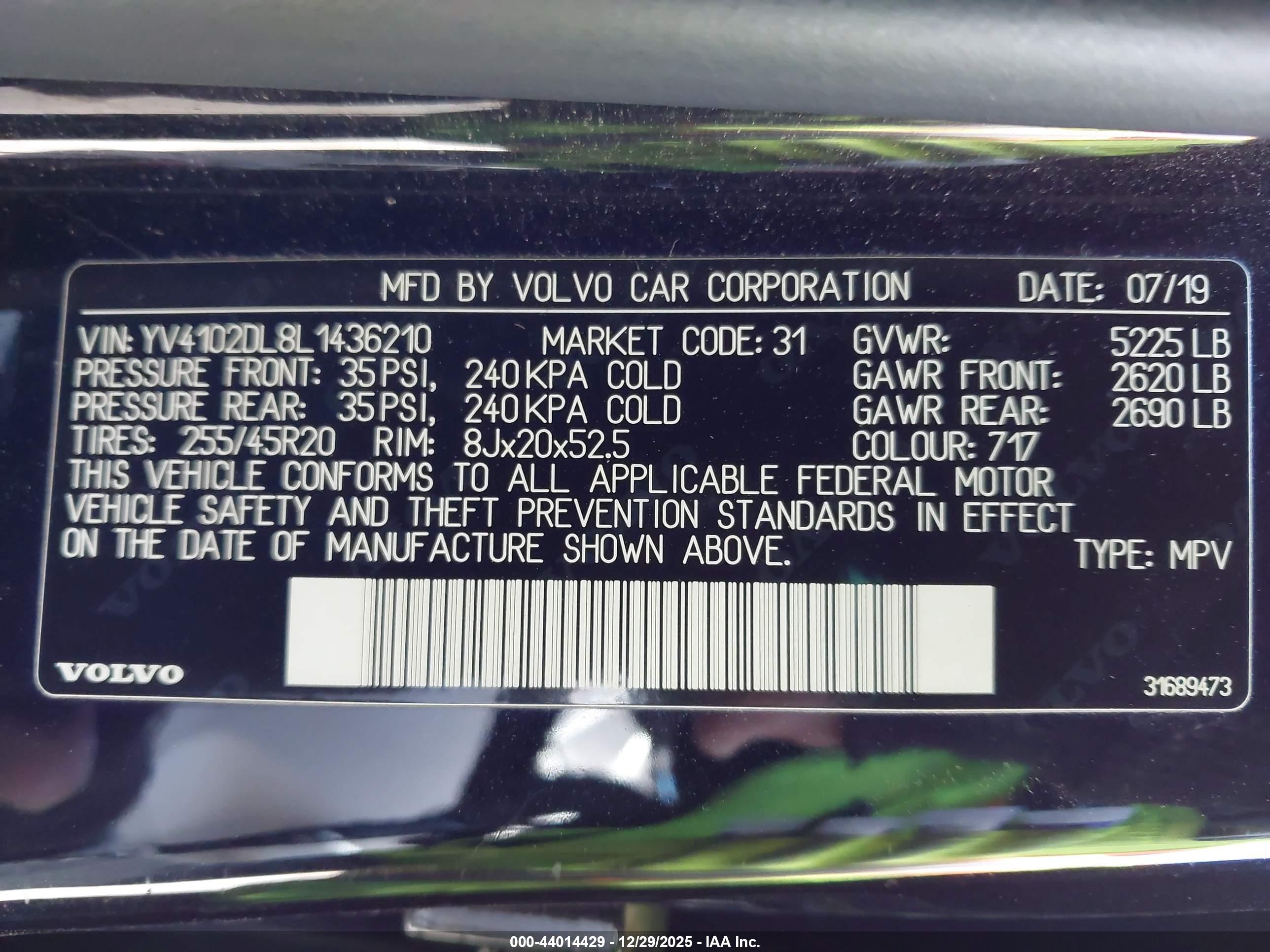 VOLVO XC60 image 9